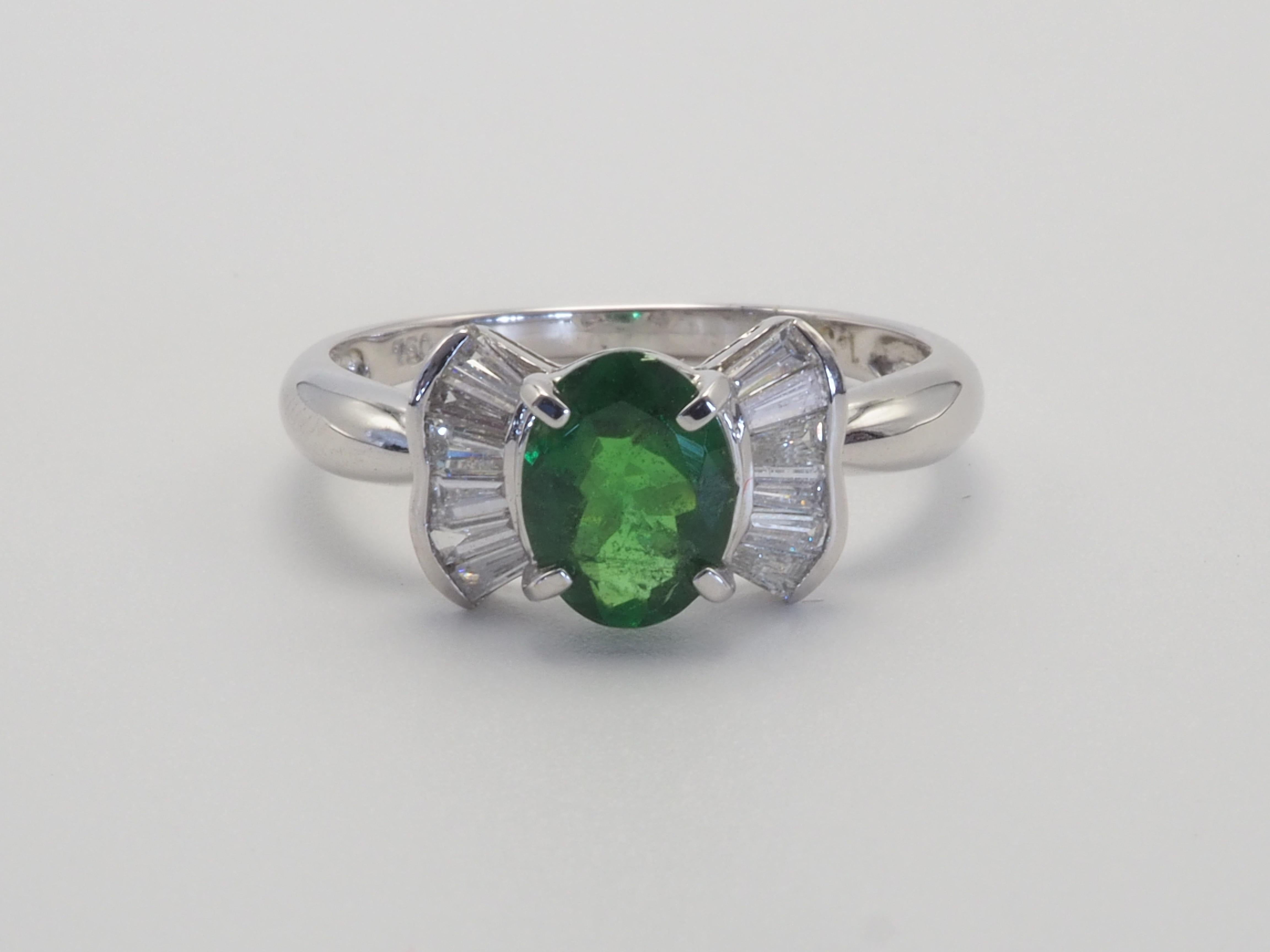 Women's 18K White Gold 1.35ct Oval Tsavorite & 0.32ct Bow Tie Ring For Sale