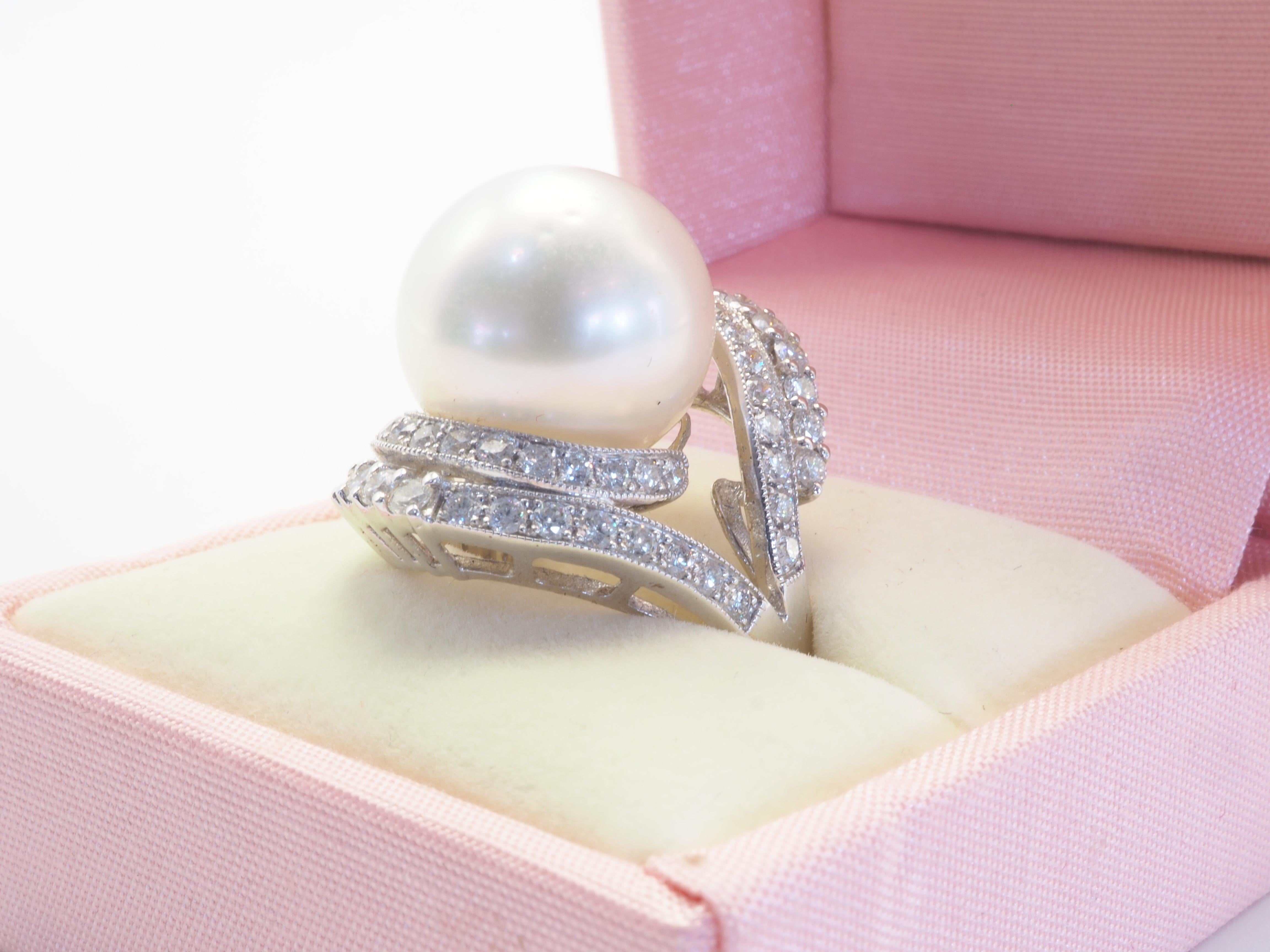 18k White Gold 13.5mm South Sea Pearl & 1.18ct Diamond Cocktail Ring For Sale 5