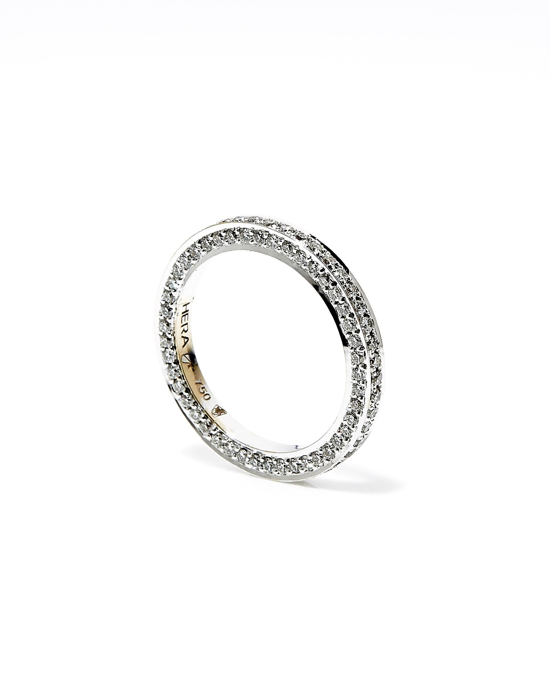 18 carat white gold ring