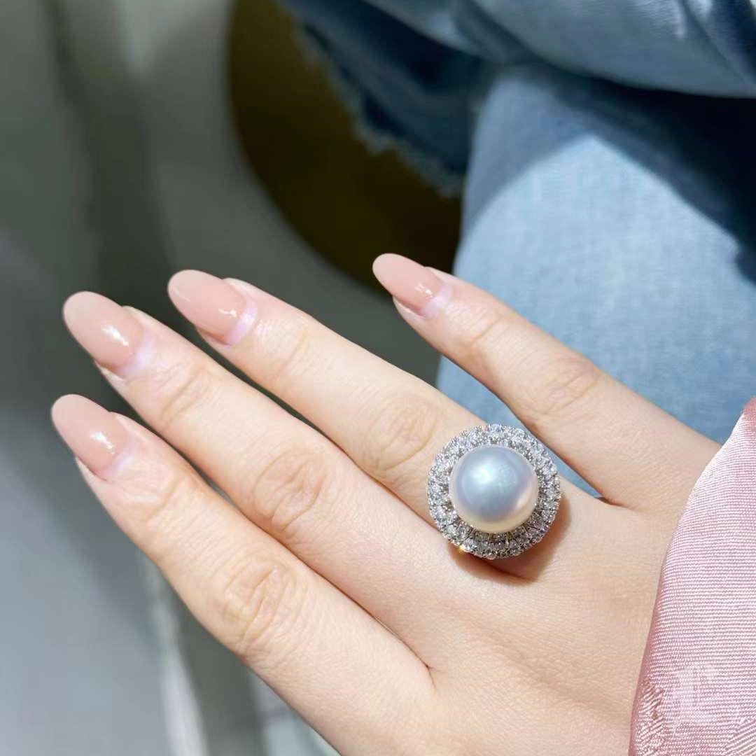 【Crown Radiance】Orbital Grace Aurora South Sea Pearl Diamond Ring For Sale 6