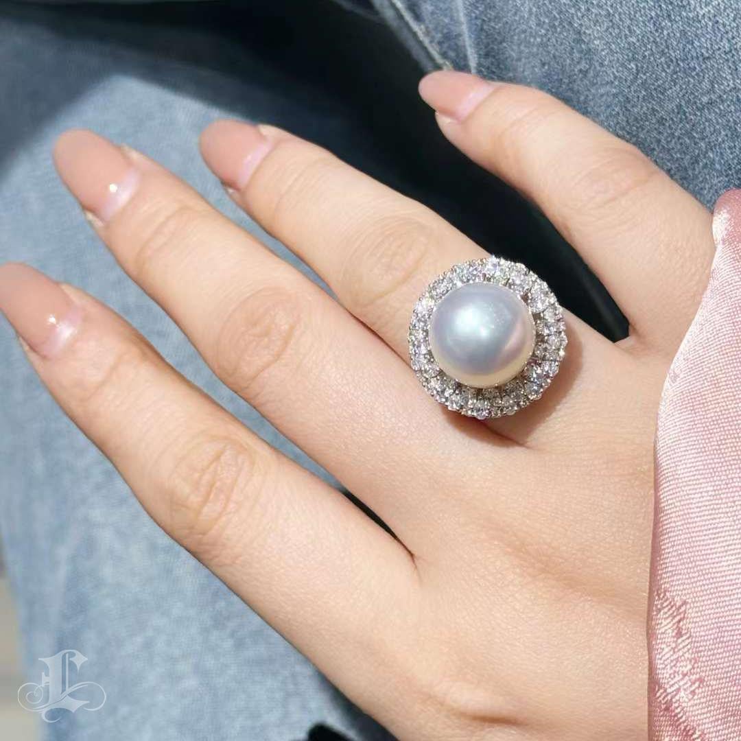 Uncut 【Crown Radiance】Orbital Grace Aurora South Sea Pearl Diamond Ring For Sale
