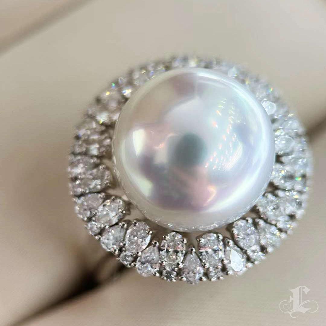 【Crown Radiance】Orbital Grace Aurora South Sea Pearl Diamond Ring For Sale 1