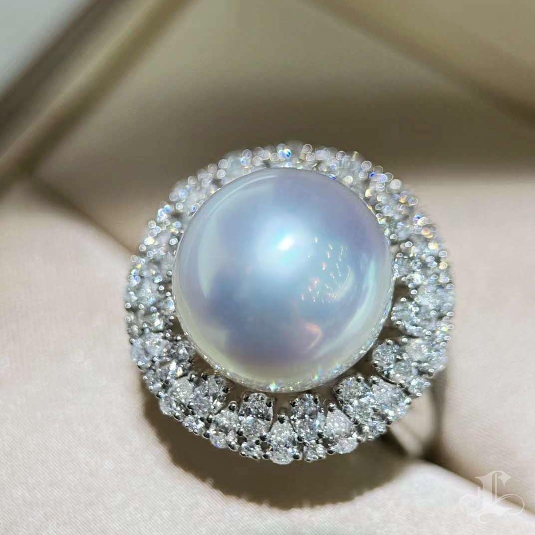 【Crown Radiance】Orbital Grace Aurora South Sea Pearl Diamond Ring For Sale 3