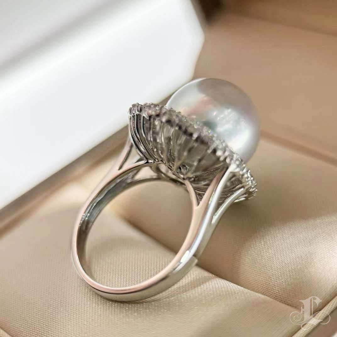 【Crown Radiance】Orbital Grace Aurora South Sea Pearl Diamond Ring For Sale 5