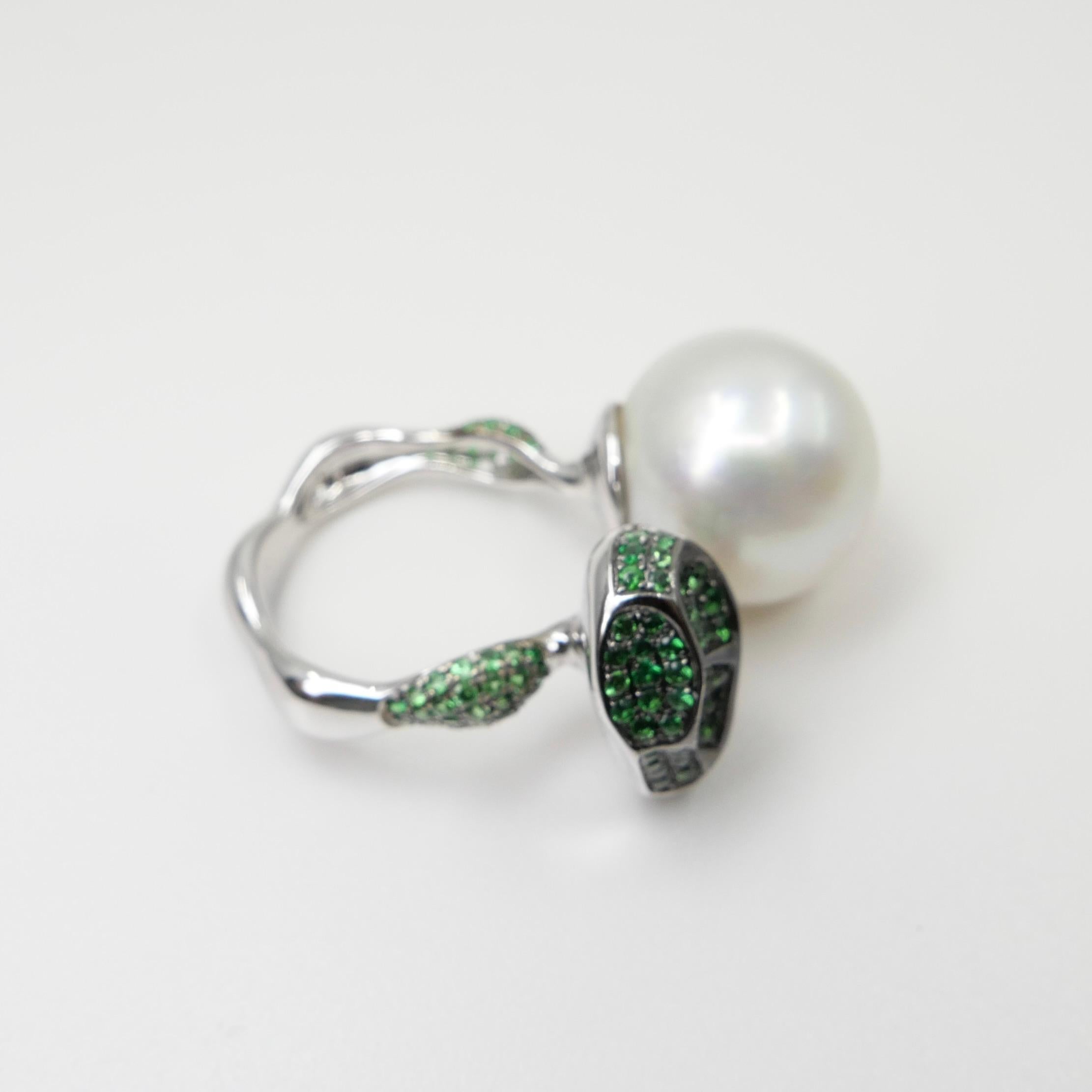 18K White Gold South Sea Pearl And Tsavorite Ring, Fine Jewelry For Sale 12