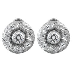 Pendientes de oro blanco de 18 quilates con diamantes de 1,40 ct y diseño en espiral MF21-070926