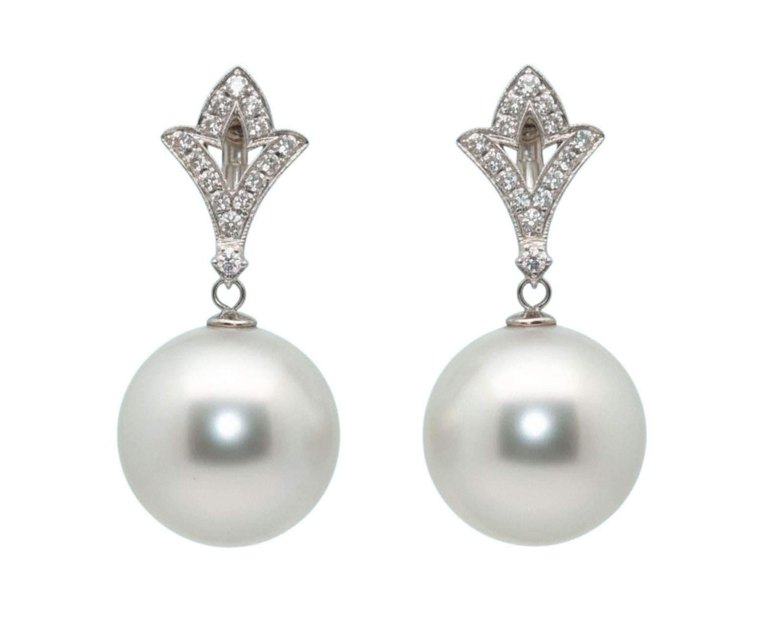 Contemporaneo 18K White Gold 14.5mm Silver Tahitian South Sea Pearl & Diamond Drop Earrings in vendita