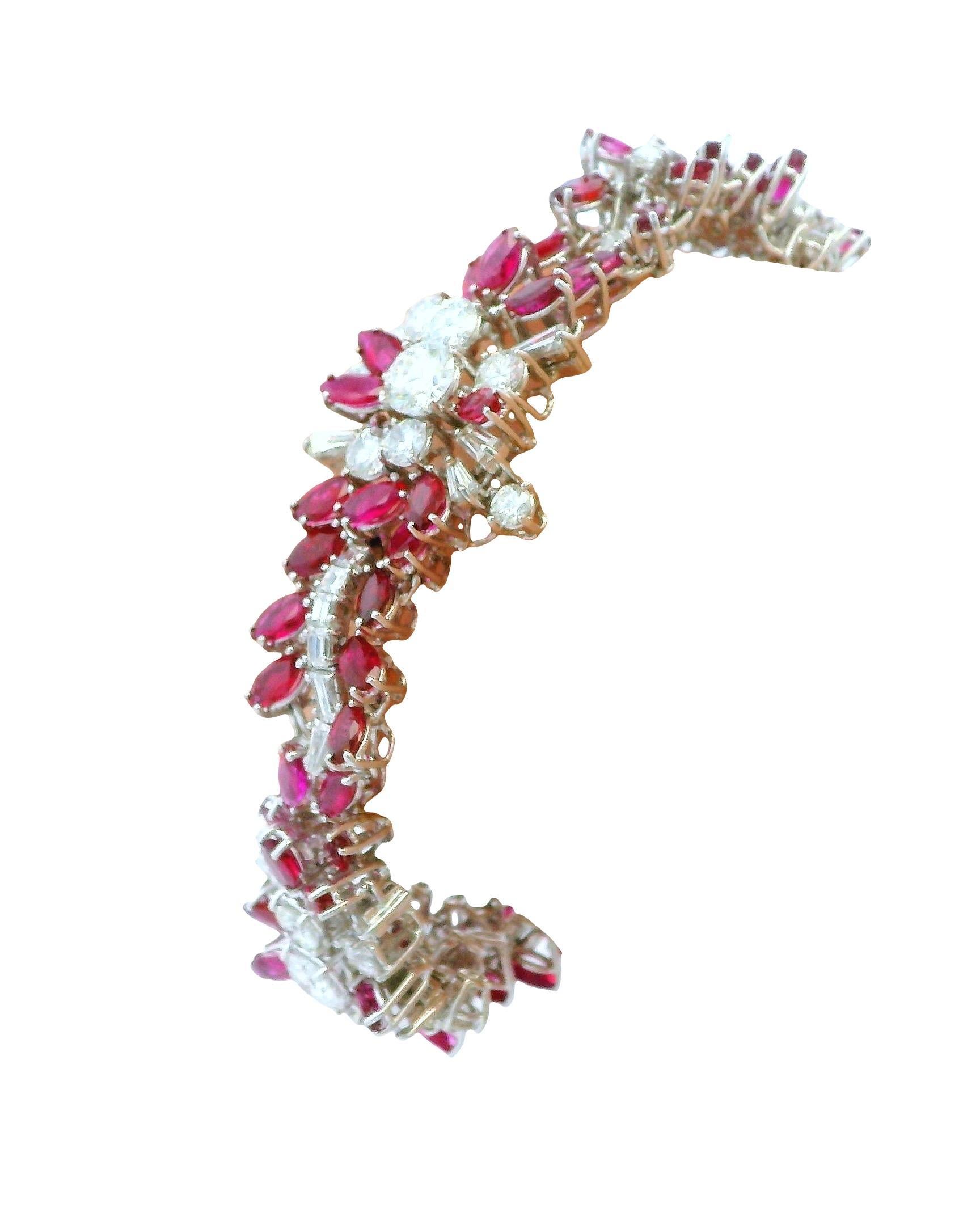 18K White Gold & 14ct Diamond and 19ct Rubies Midcentury Bracelet In Good Condition For Sale In Great Neck Plaza, NY