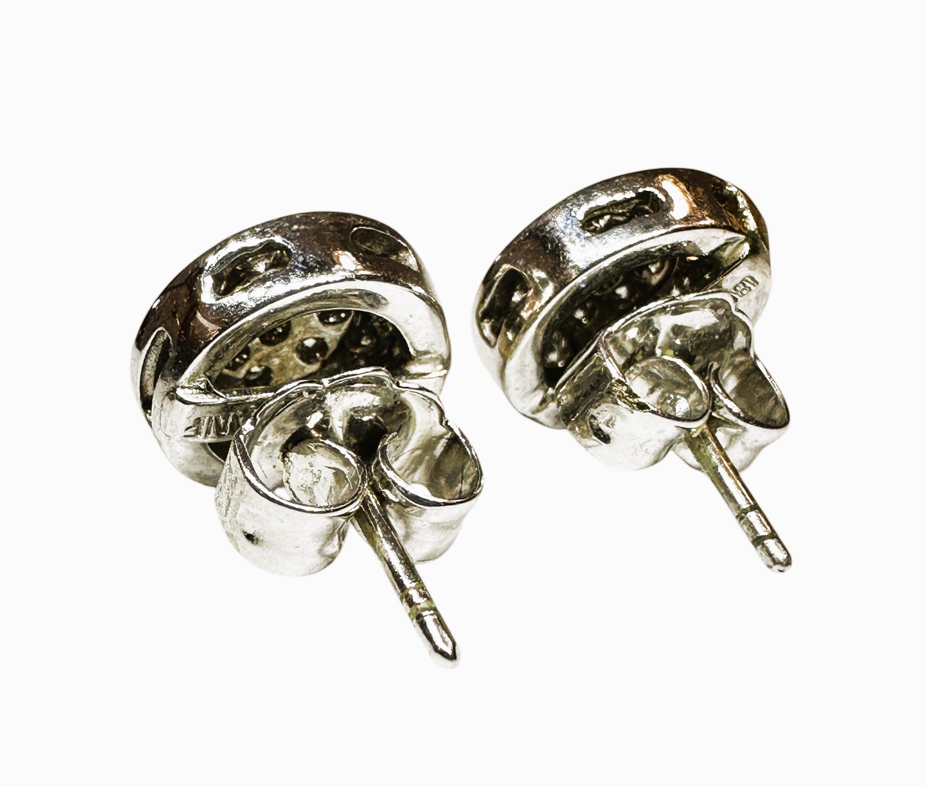 18 Karat Weißgold 1,5 Karat Pavé-Diamant-Ohrstecker mit Bewertung  VS2 6