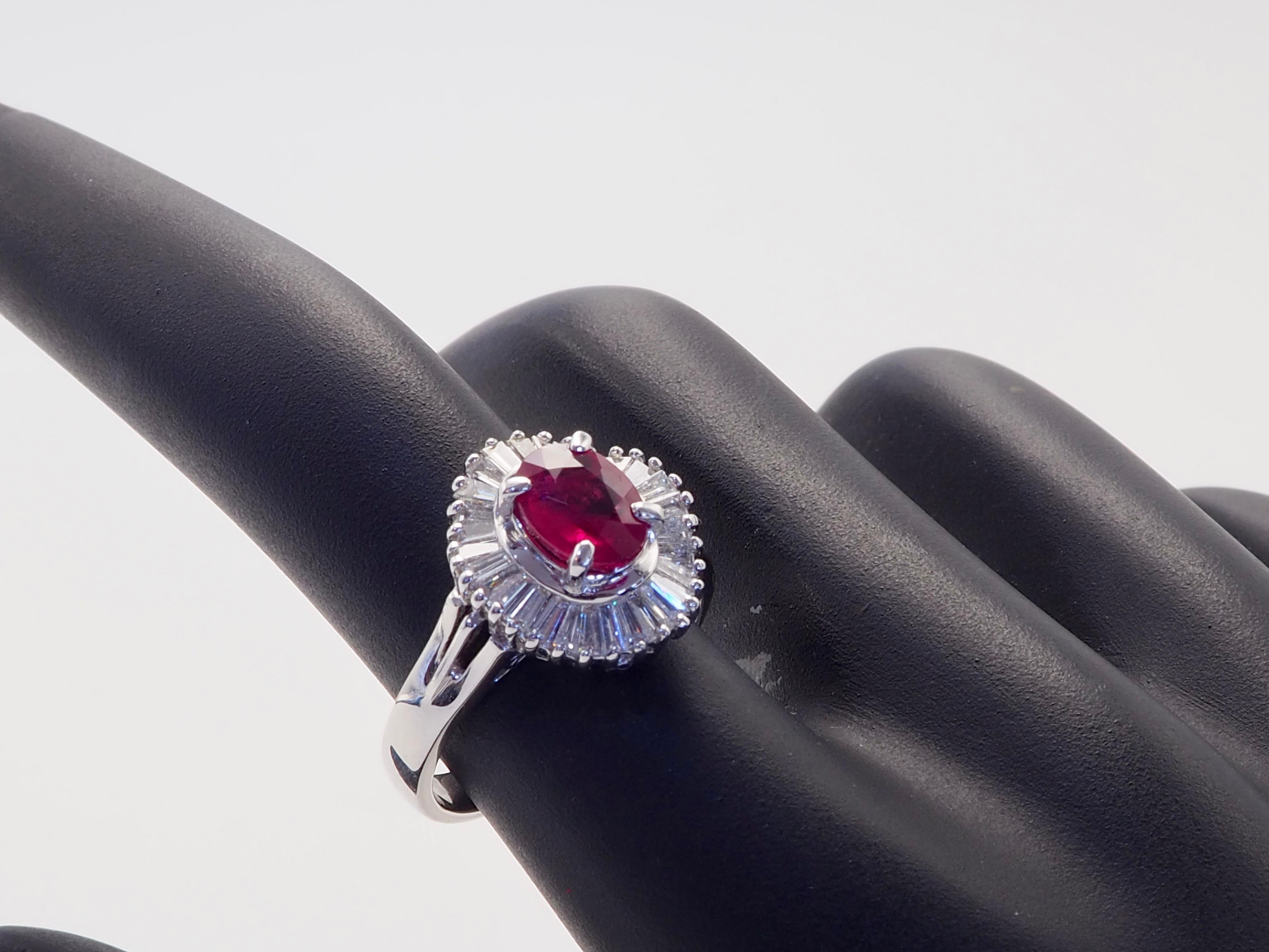 18K White Gold 1.51ct Oval Ruby & 0.55ct Diamond Ballerina Ring For Sale 4