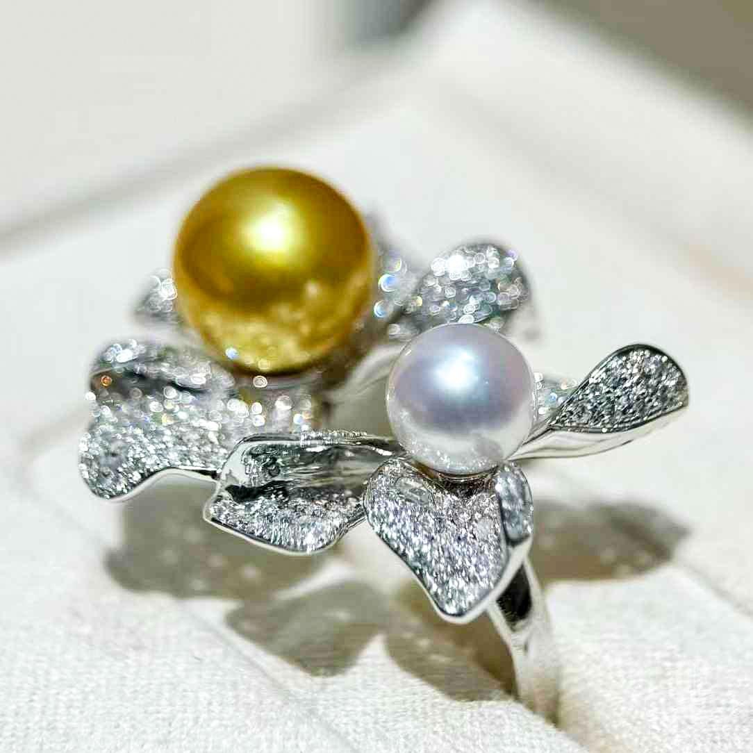Donna Sinfonia di Vine】 Anello con diamanti di perle Akoya e mari del sud Aurora di luna e sole in vendita