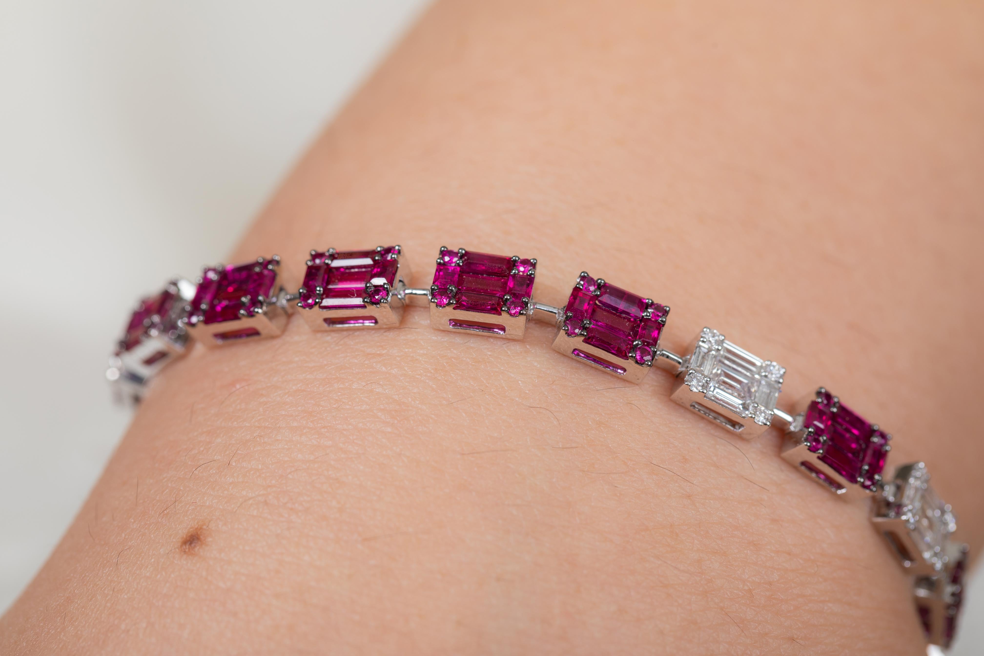Bracelet de mariage en or blanc 18 carats avec diamants et rubis taille baguette de 15,54 carats Pour femmes en vente