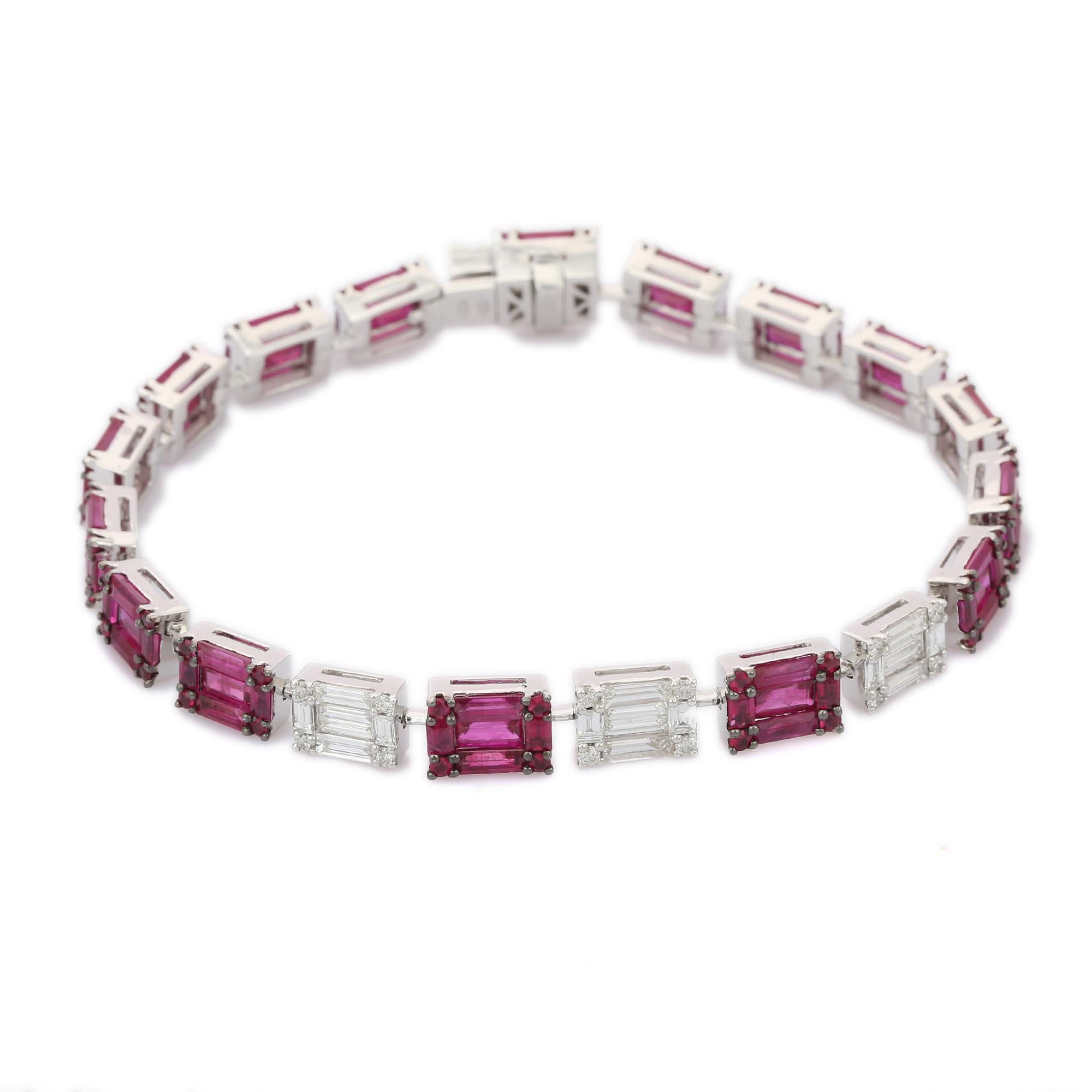Bracelet de mariage en or blanc 18 carats avec diamants et rubis taille baguette de 15,54 carats en vente 3