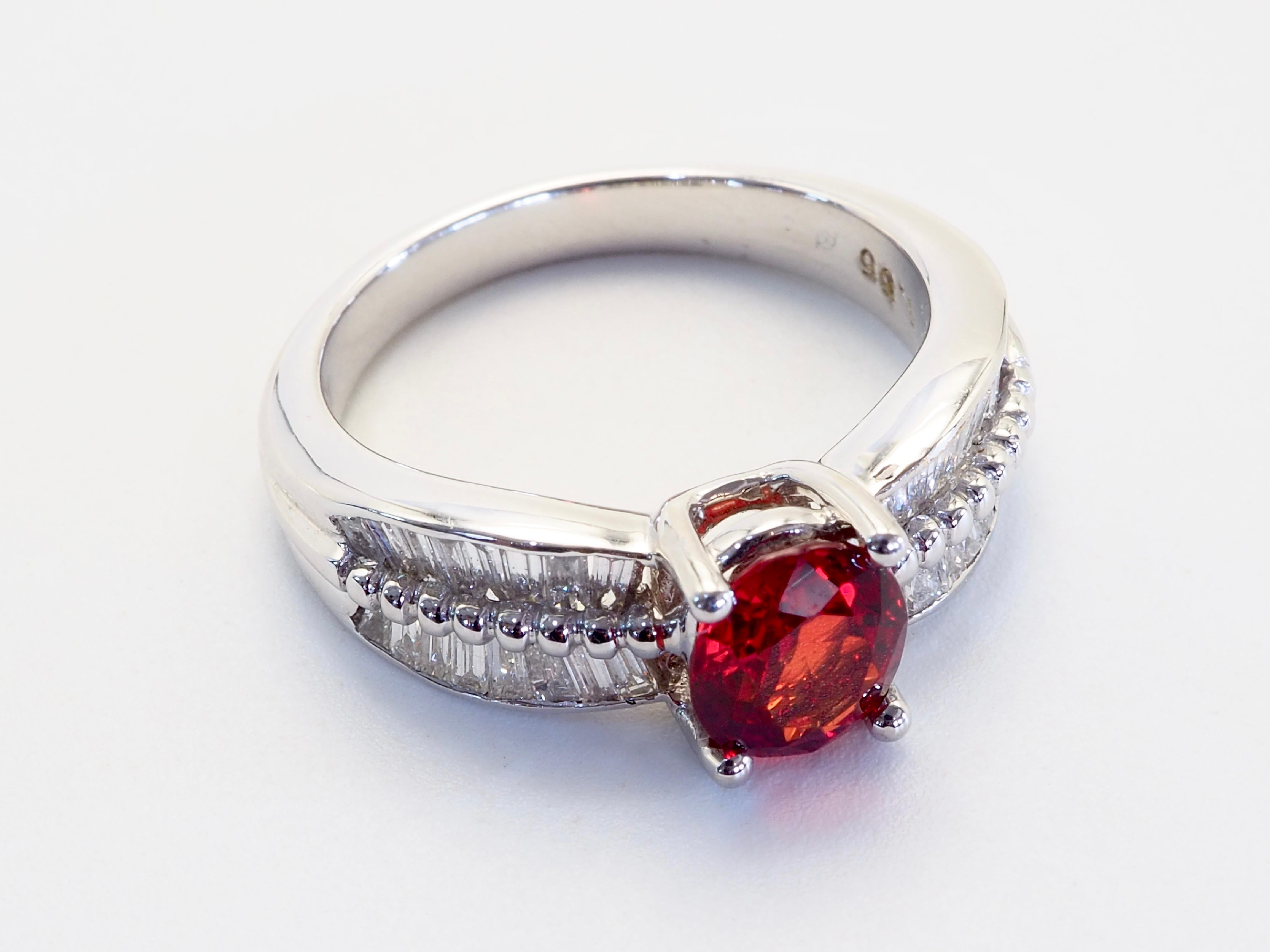 18K White Gold 1.55ct Sparkling Orange Sapphire & 0.55ct Baguette Diamond Ring For Sale 1