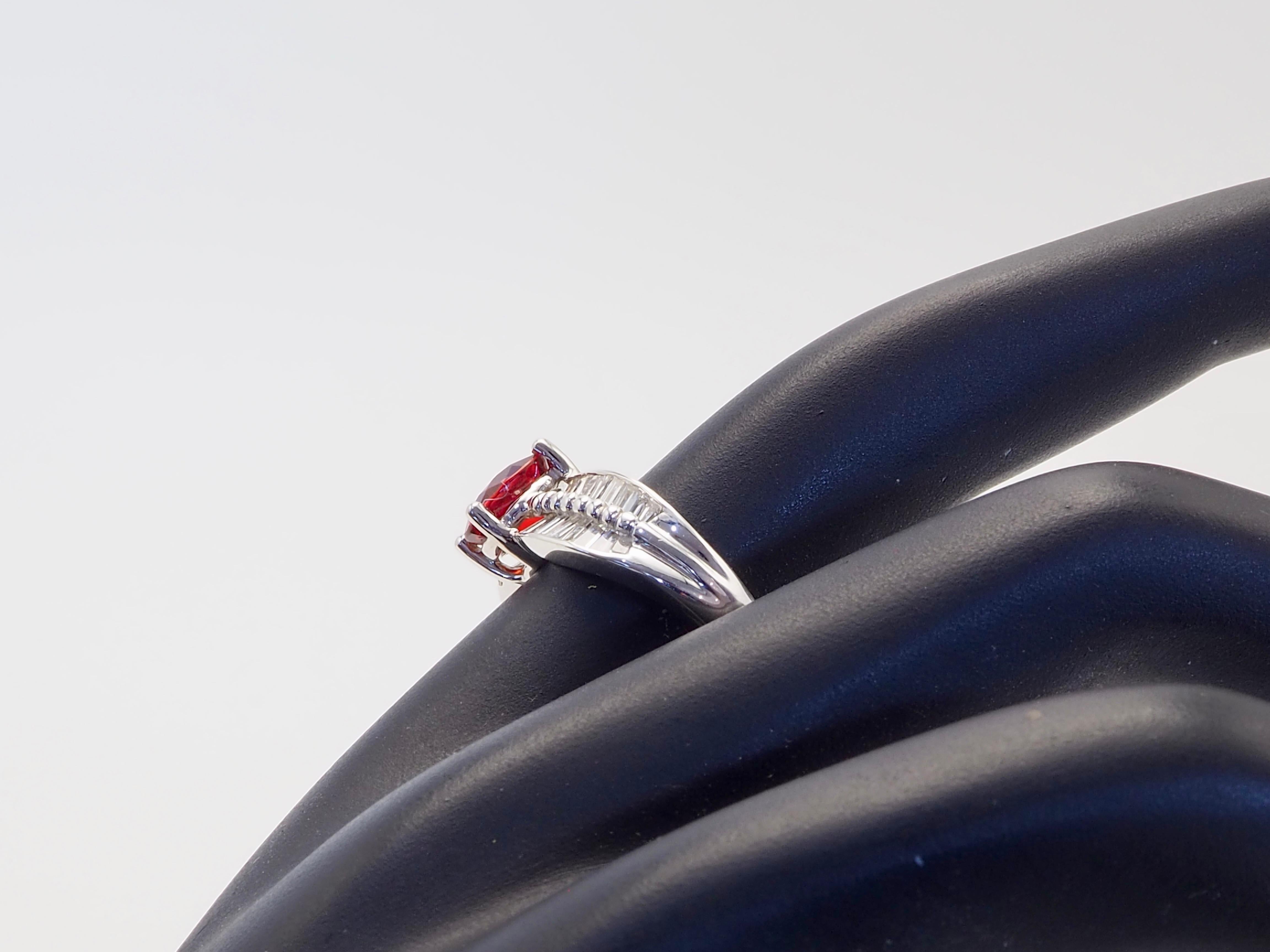 18K White Gold 1.55ct Sparkling Orange Sapphire & 0.55ct Baguette Diamond Ring For Sale 4