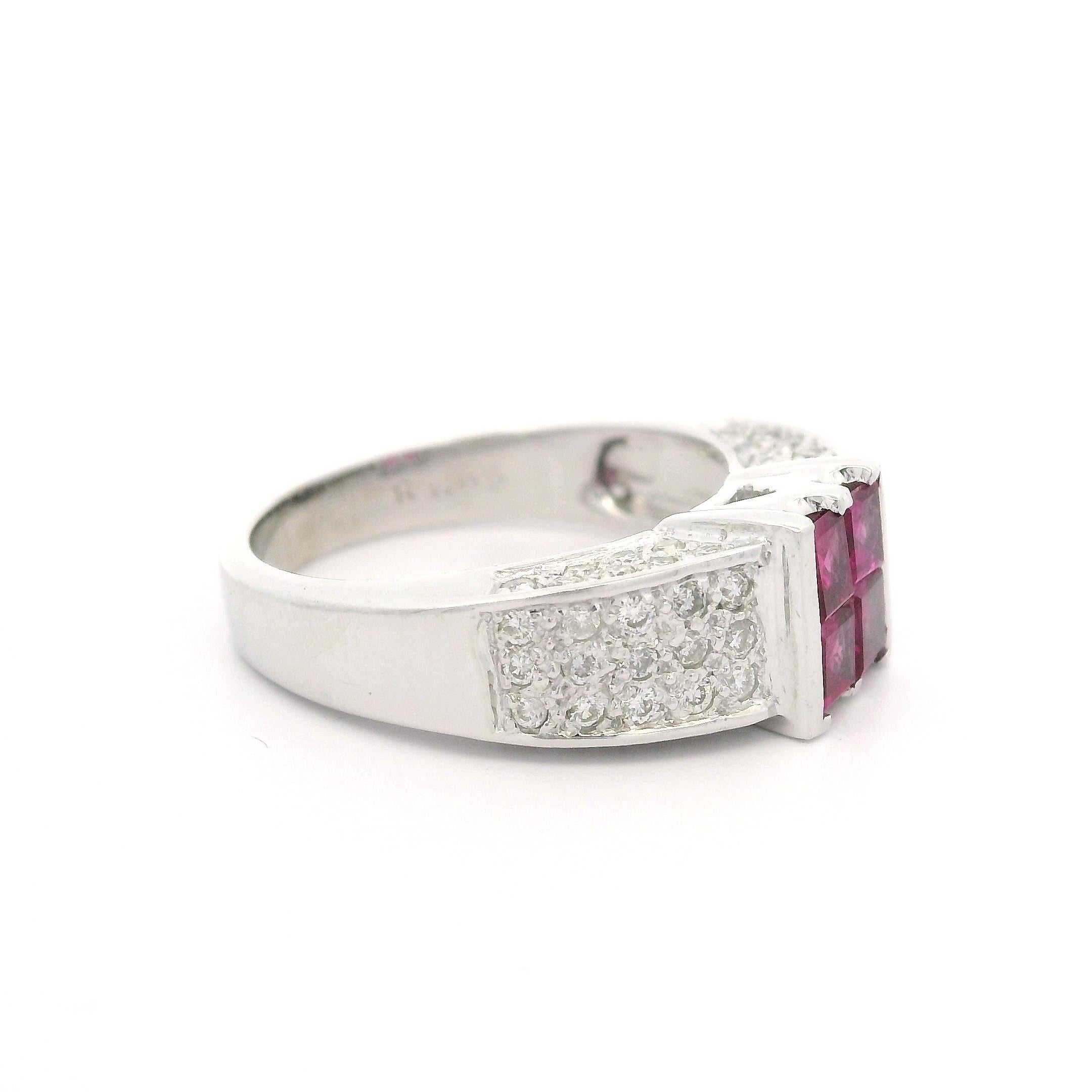 Bague solitaire en or blanc 18k 1.57ctw Square Illusion Set Ruby & Diamond Look Excellent état - En vente à Montclair, NJ