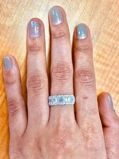 18 Karat White Gold 1.58 Carat Diamond Anniversary Ring