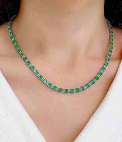 18K White Gold 15ct Emerald Diamond Tennis Necklace
