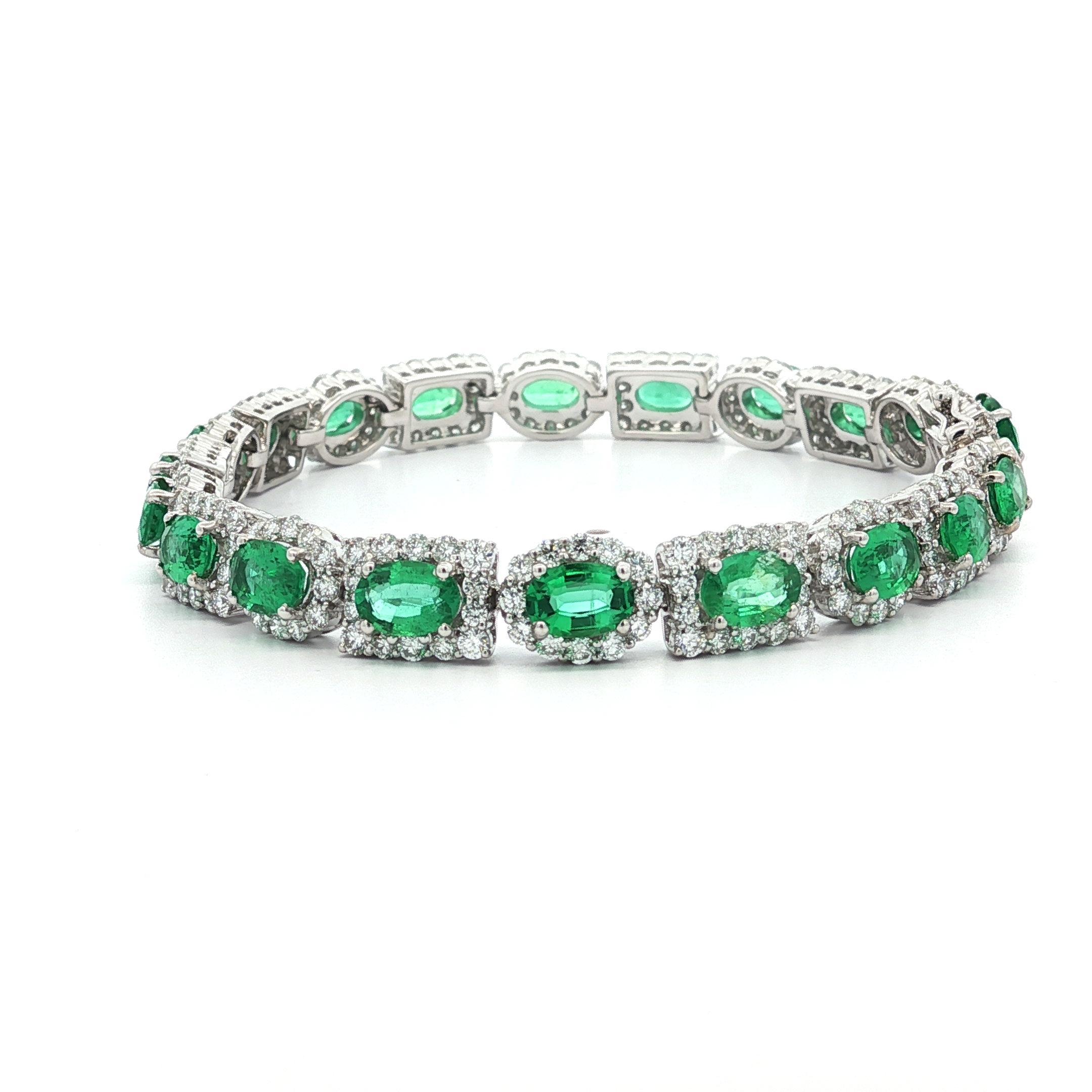 Pulsera de eslabones con diamantes y esmeralda verde brillante de 15 ct de oro blanco de 18k en venta 12