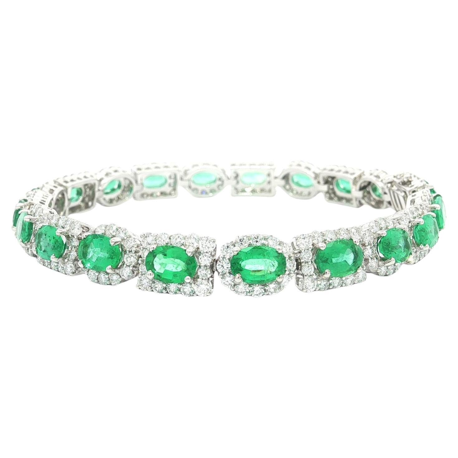 Pulsera de eslabones con diamantes y esmeralda verde brillante de 15 ct de oro blanco de 18k en venta