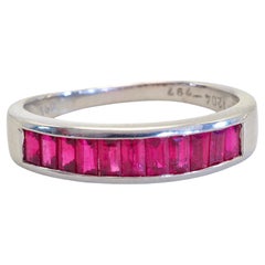 18 Karat Weißgold 1,60 Karat Baguette-Rubin-Ring