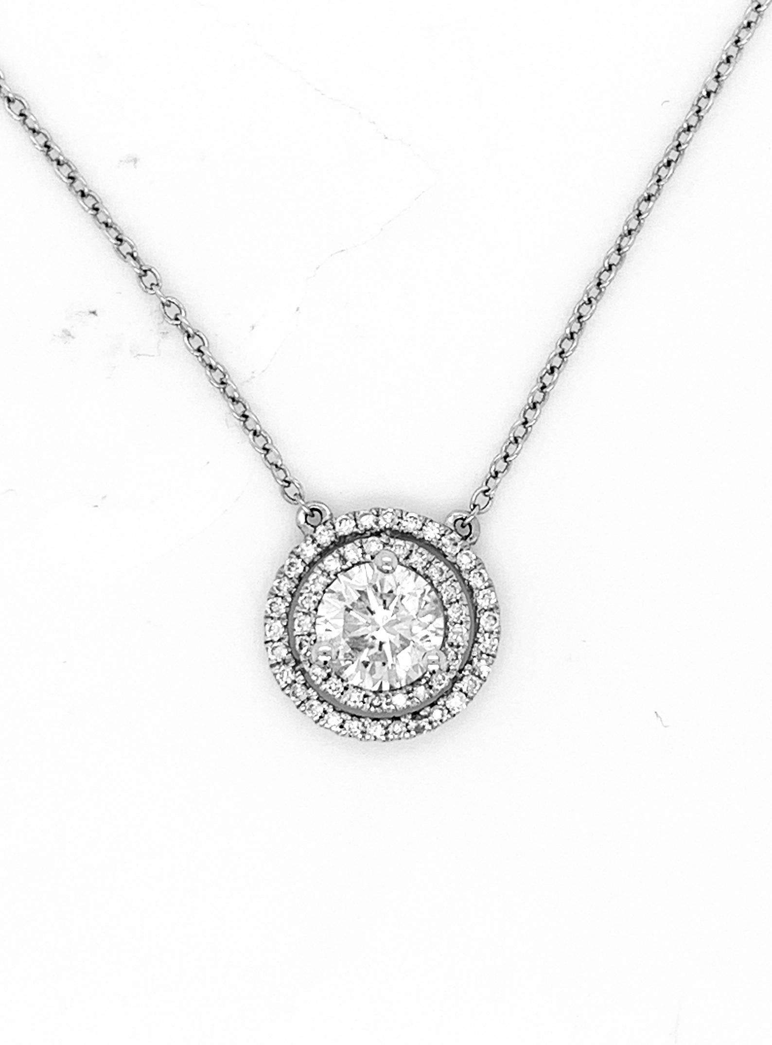 Round Cut 18 Karat White Gold 1.61 Carat Diamond Pendant