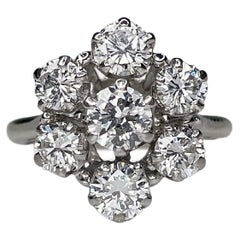 18K White Gold 1.62ct Diamond Floral Like Cluster Ring