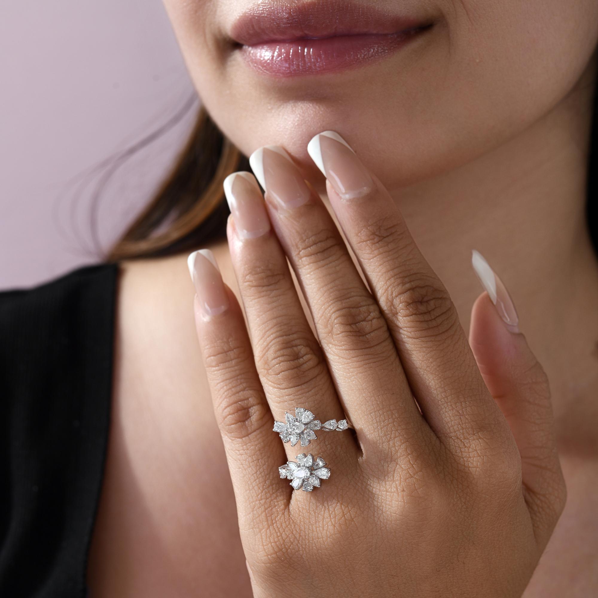 in vendita:  Anello aperto e avvolgente in oro bianco 18 carati 1,64 carati Floral SI/H Natural Diamond Cluster 7