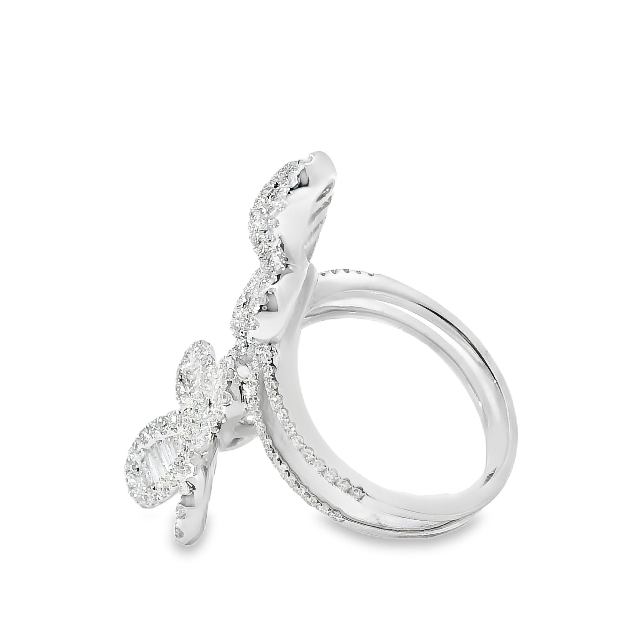 18k Weißgold 1,67ct natürlicher Diamant Doppelter Schmetterlingsring Damen im Angebot