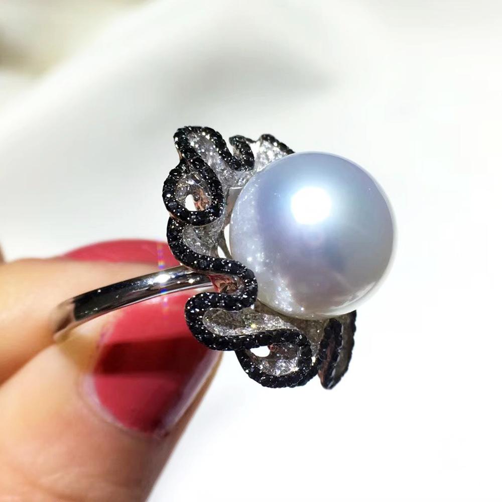 Anello di dichiarazione con diamante e perle dei mari del sud in vendita 3