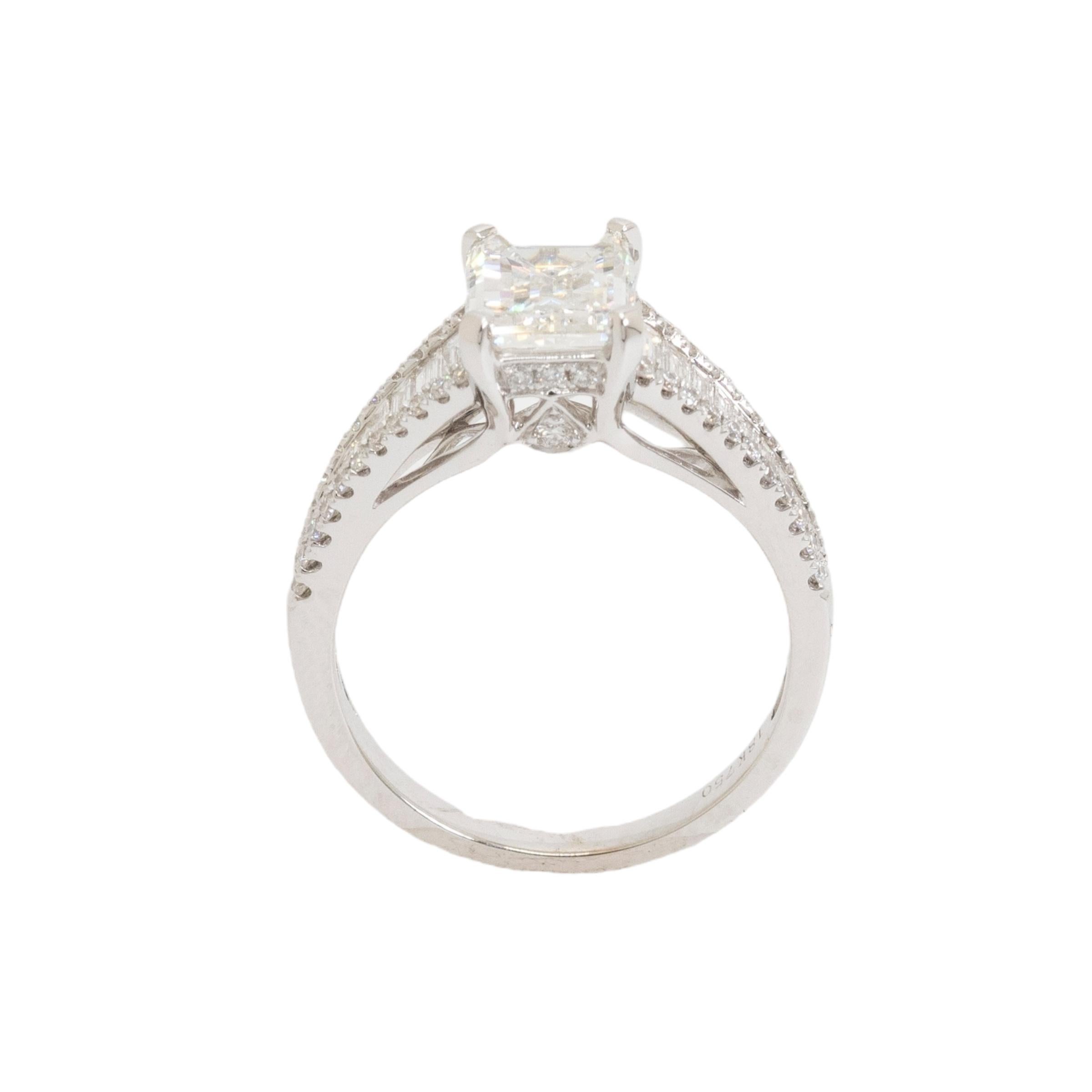 Anello di fidanzamento con diamante naturale taglio smeraldo in oro bianco 18k 1,69ct In condizioni Nuovo in vendita a Boca Raton, FL