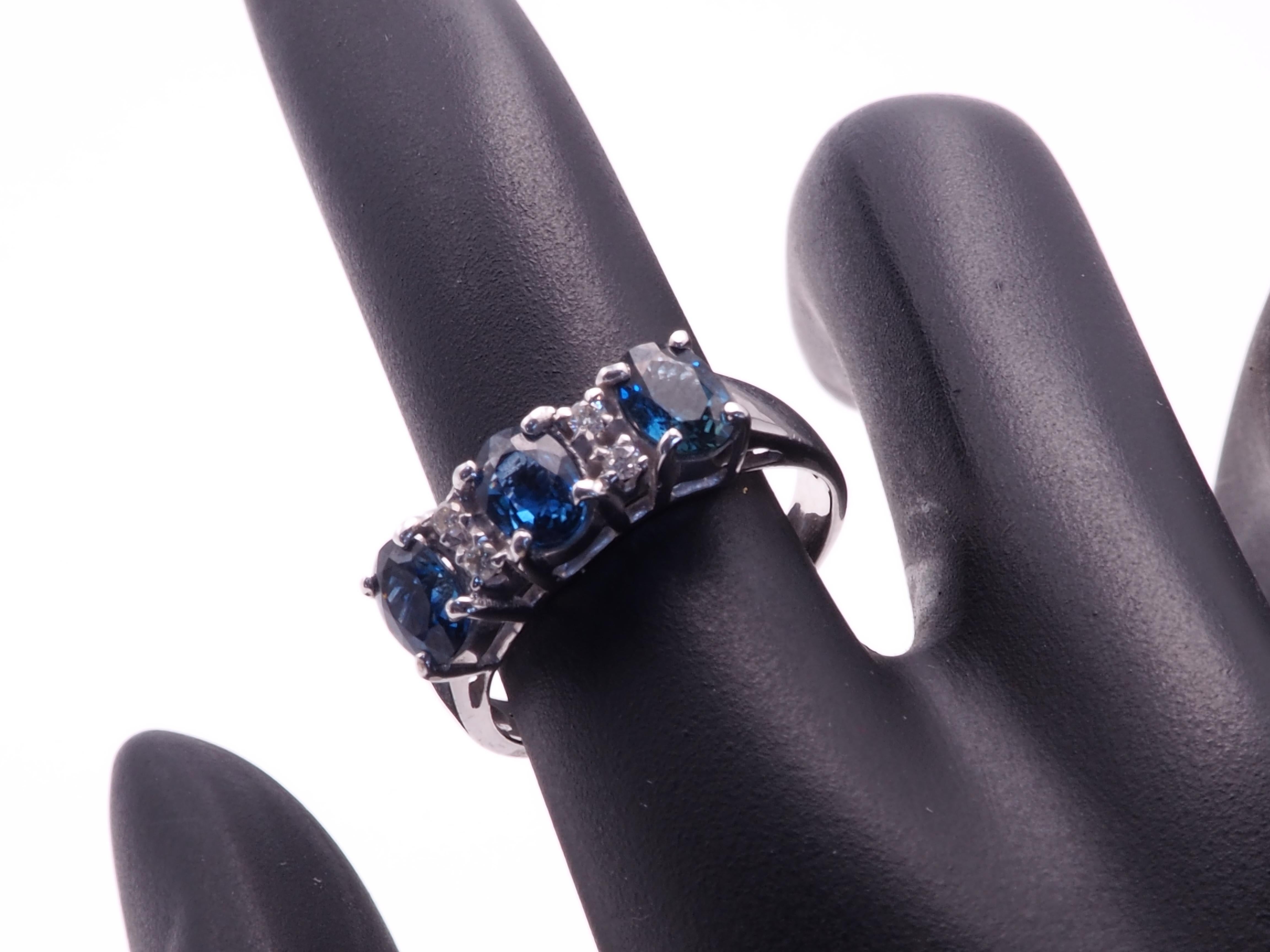 18K White Gold 1.70ct Blue Sapphire & 0.07ct Diamond Three Stone Ring For Sale 1