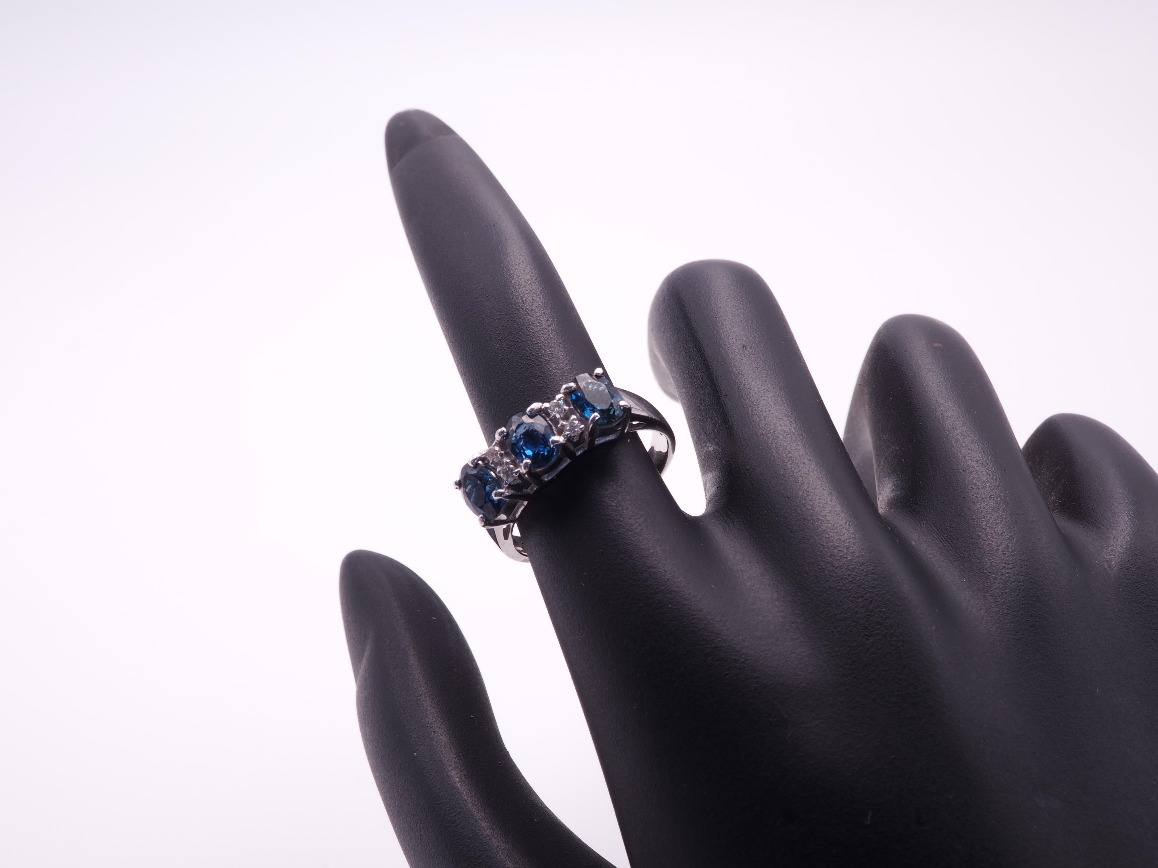 18K White Gold 1.70ct Blue Sapphire & 0.07ct Diamond Three Stone Ring For Sale 2