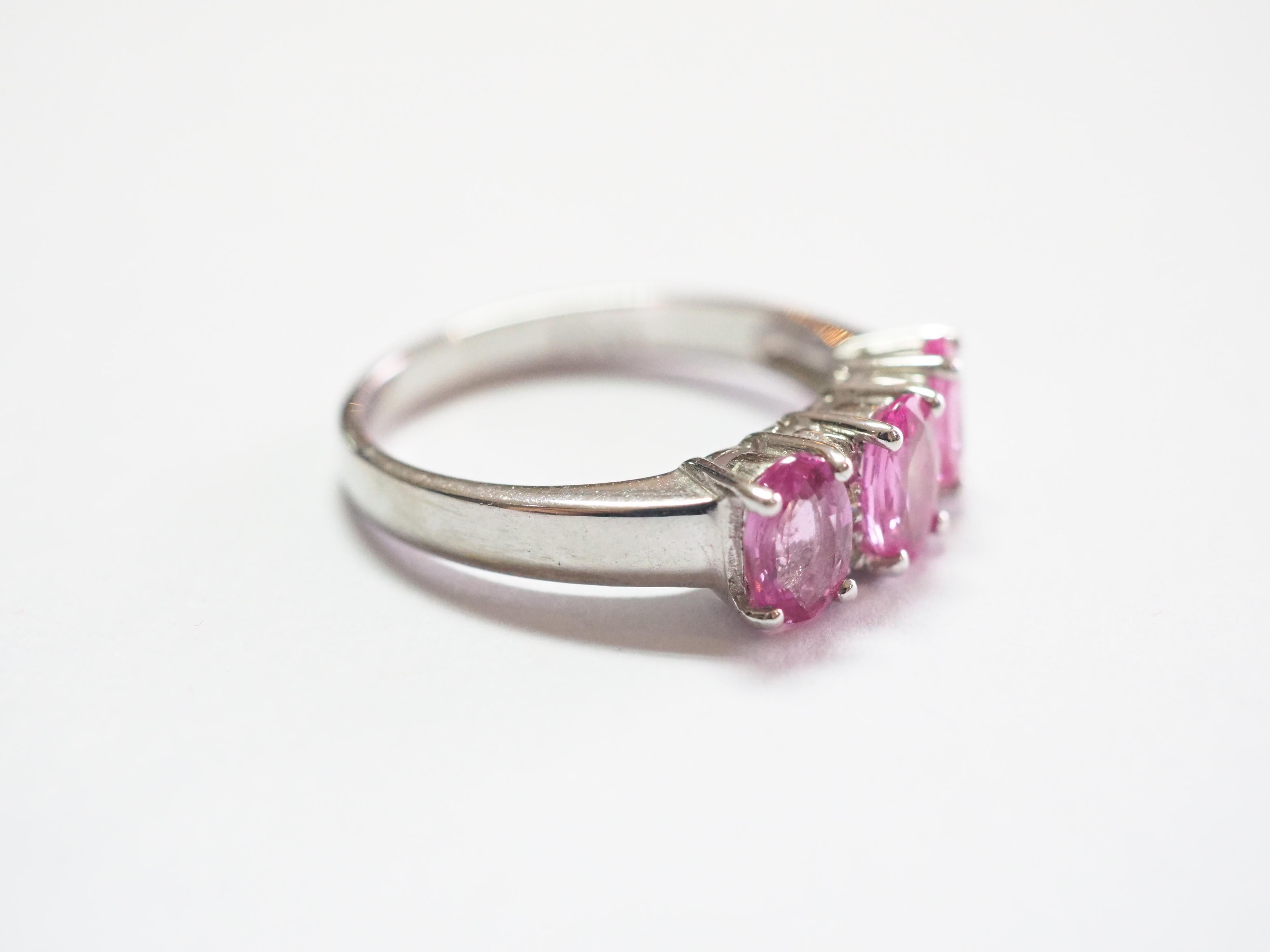 Women's 18K White Gold 1.74ct Pink Sapphire & 0.04ct Diamond Three Stone Ring For Sale