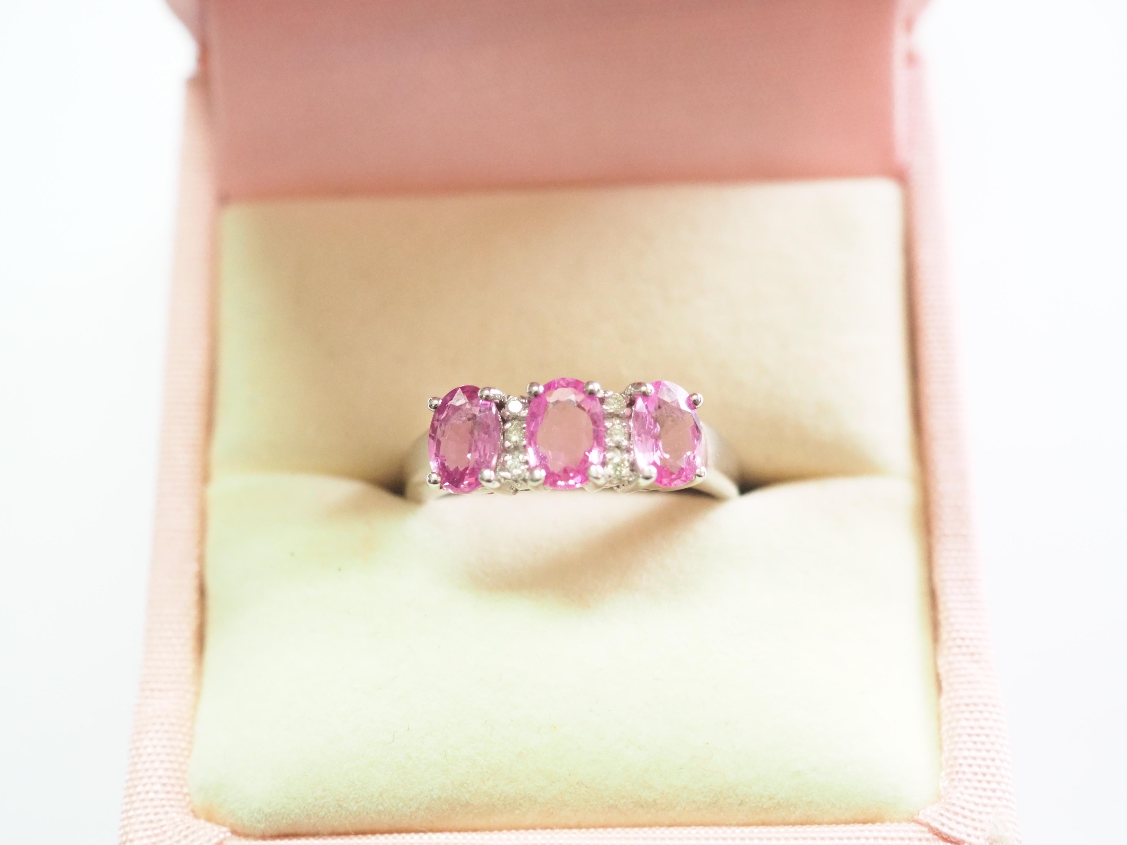 18K White Gold 1.74ct Pink Sapphire & 0.04ct Diamond Three Stone Ring For Sale 1