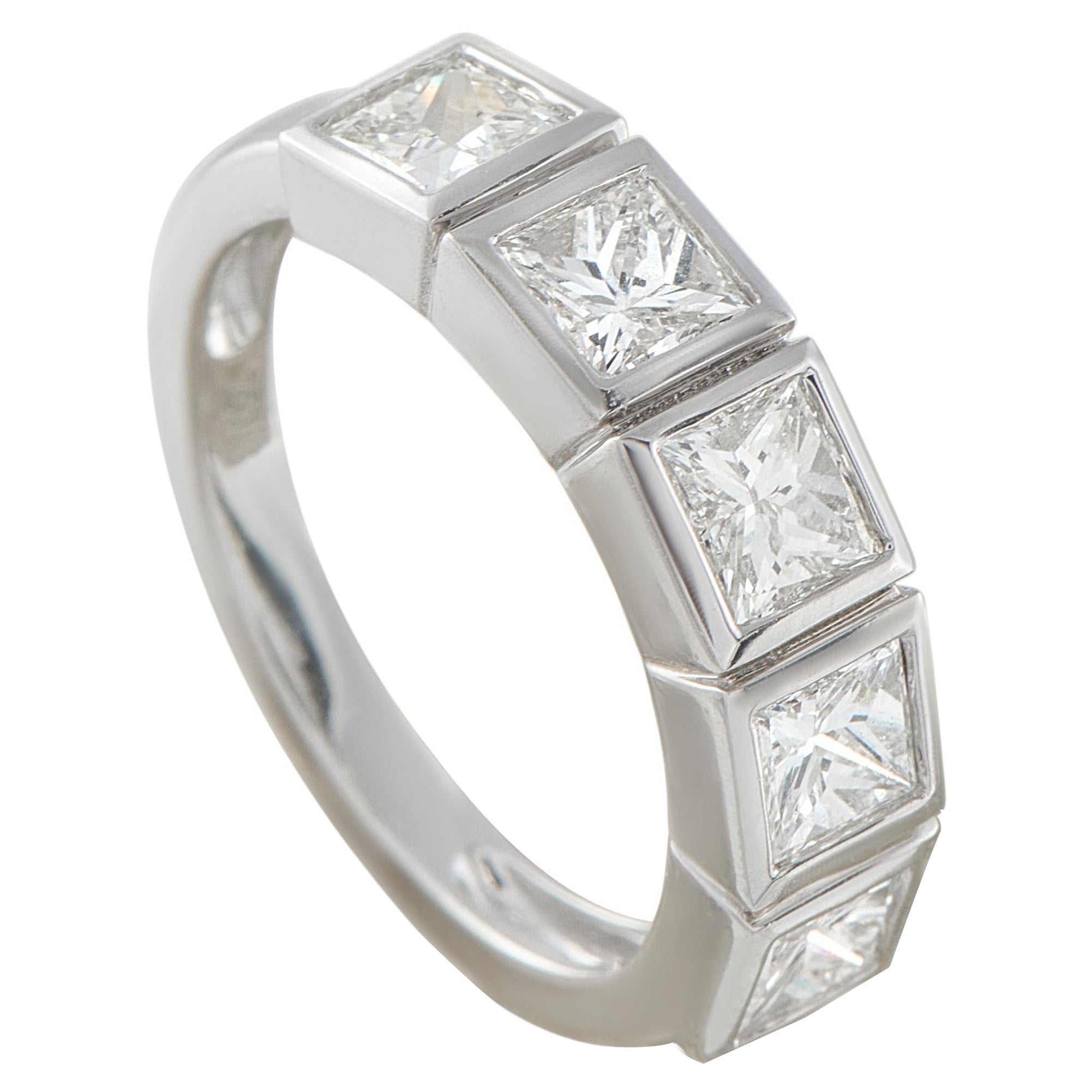 Bague 5 pierres en or blanc 18 carats 1,80 ct de diamant taille princesse ALR-19903