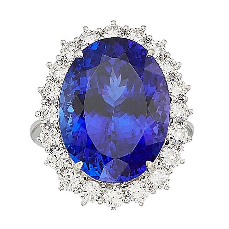 18k White Gold 18.22 Carat Tanzanite Ring with 1.83 Carat Diamonds, Size 6.5 For Sale 1