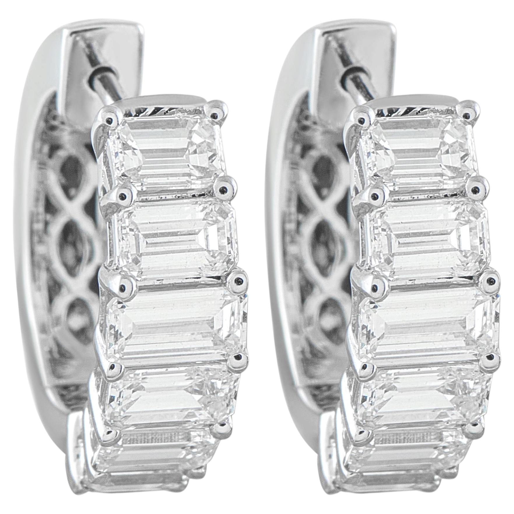 Boucles d'oreilles en or blanc 18 carats 1,85 ct de diamant AER-18104-8