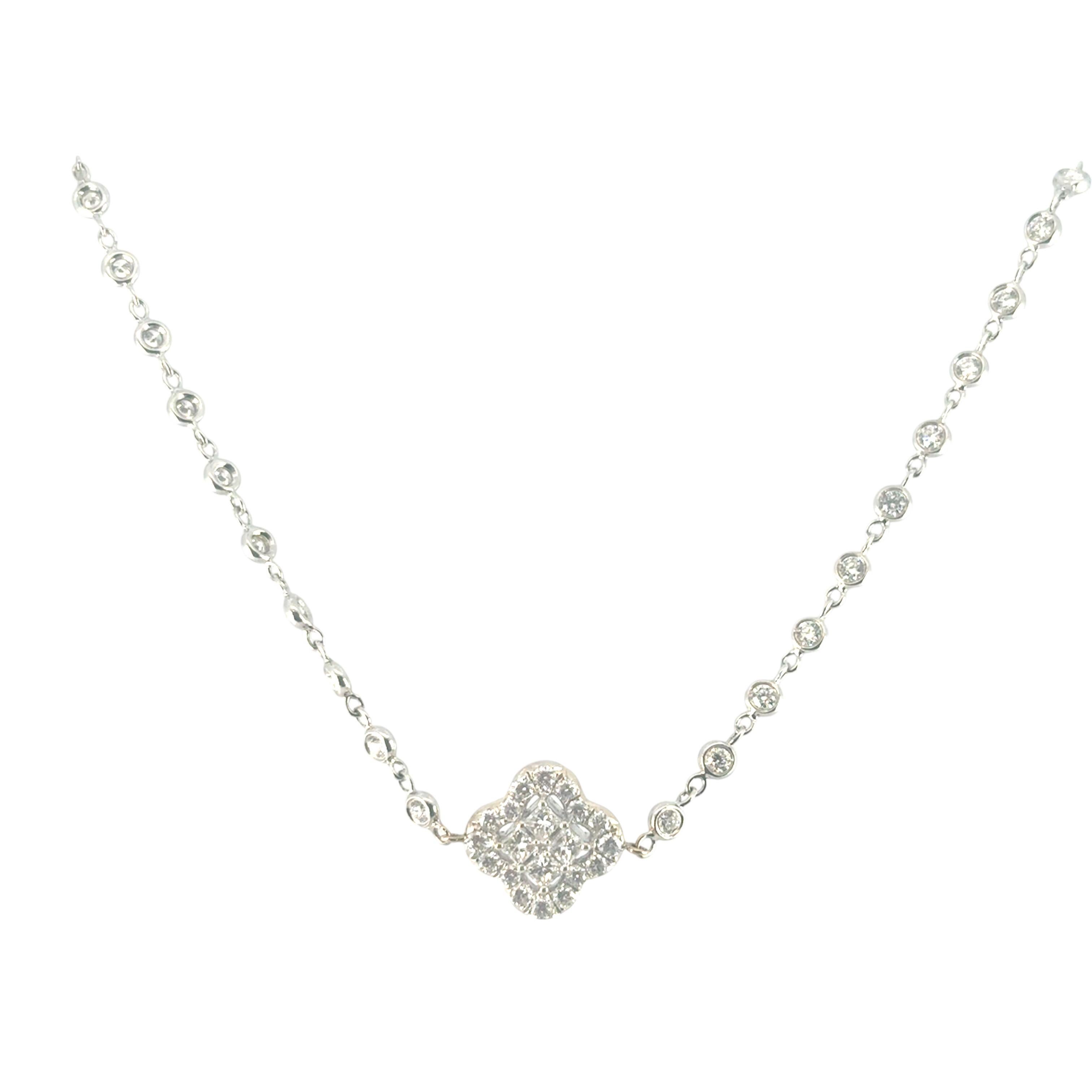 Donna Collana Multi Clovers con diamanti in oro bianco 18 ct. in vendita
