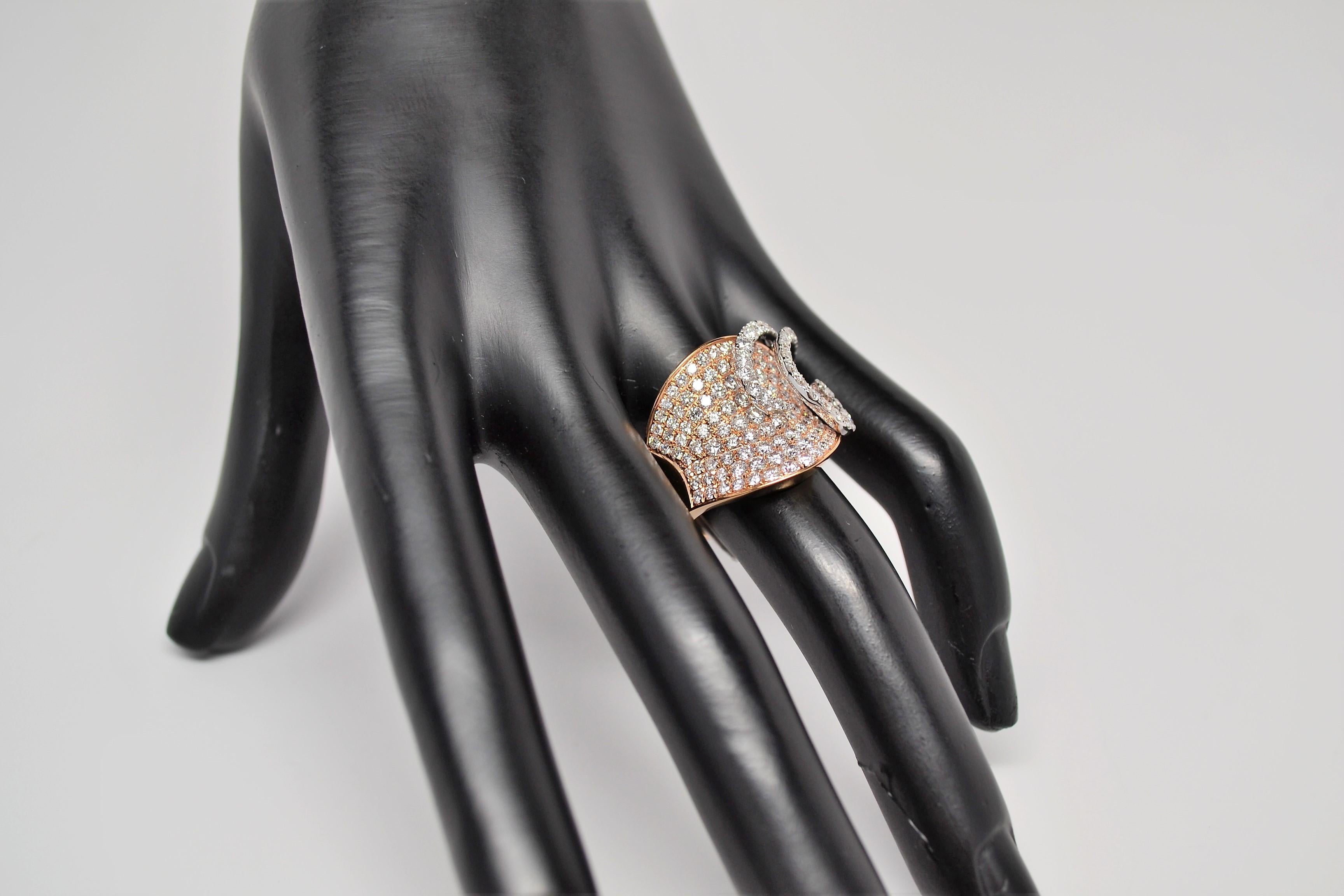 18k White Gold & 18k Rose Gold Diamond Ring with 3.14 Carats For Sale 5