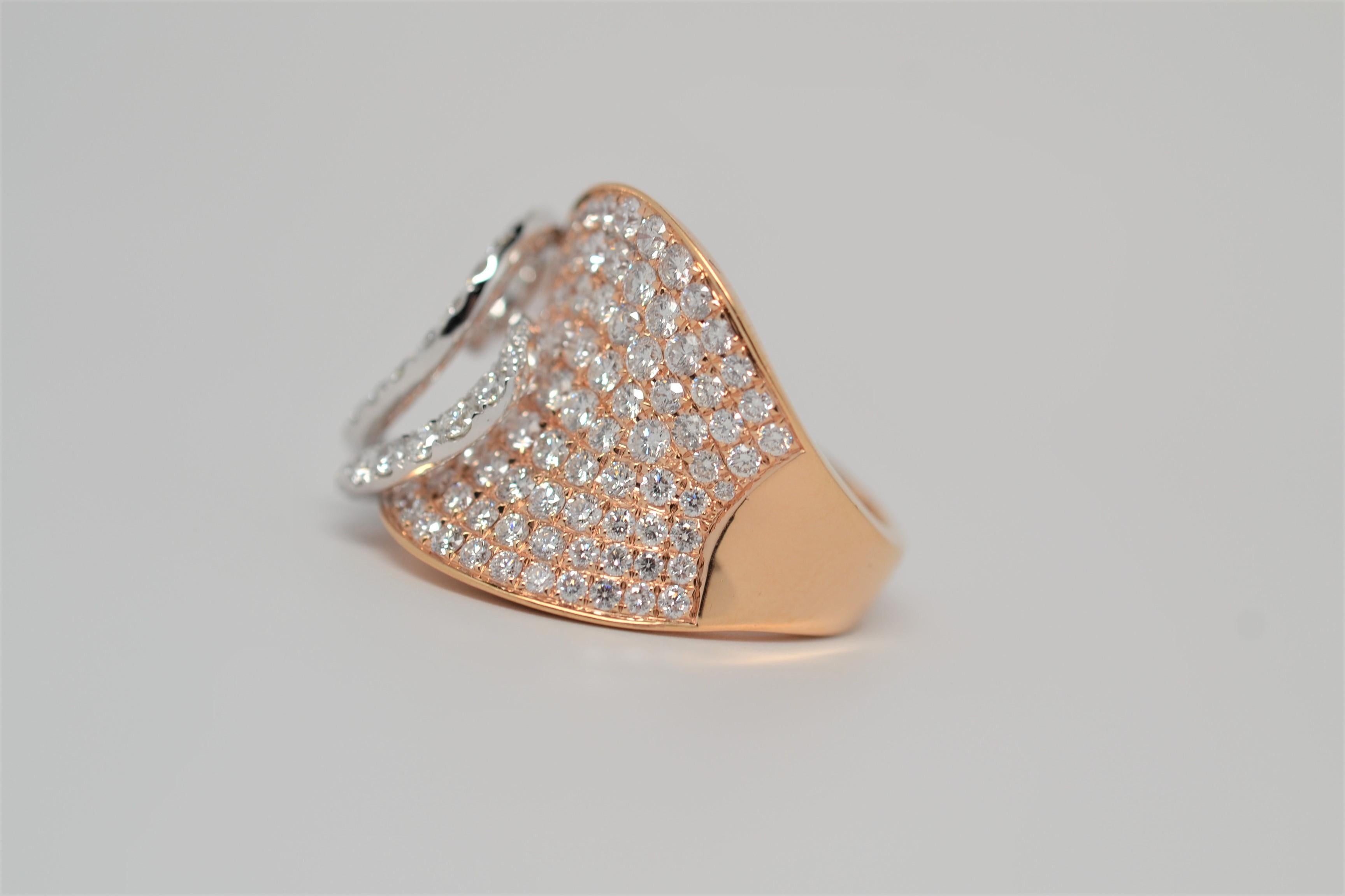 18k White Gold & 18k Rose Gold Diamond Ring with 3.14 Carats In New Condition For Sale In New York, NY