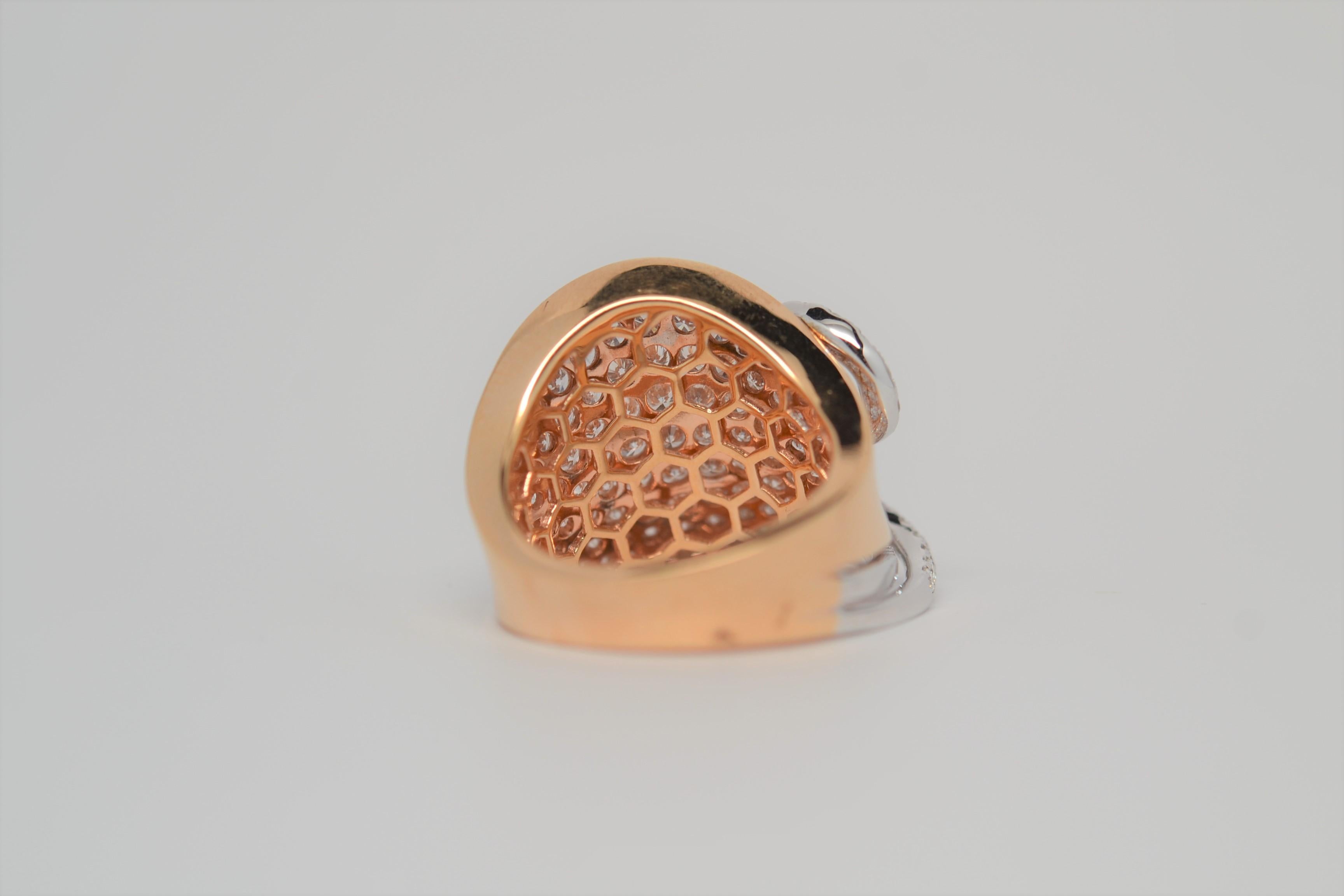 Women's 18k White Gold & 18k Rose Gold Diamond Ring with 3.14 Carats For Sale