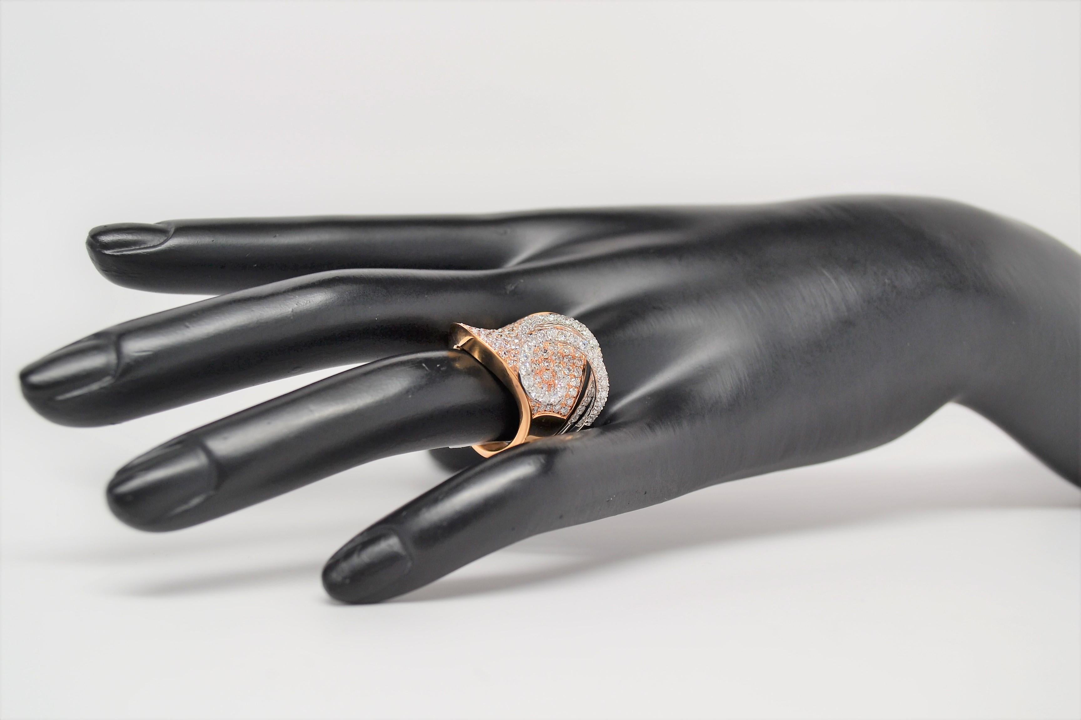 18k White Gold & 18k Rose Gold Diamond Ring with 3.14 Carats For Sale 2