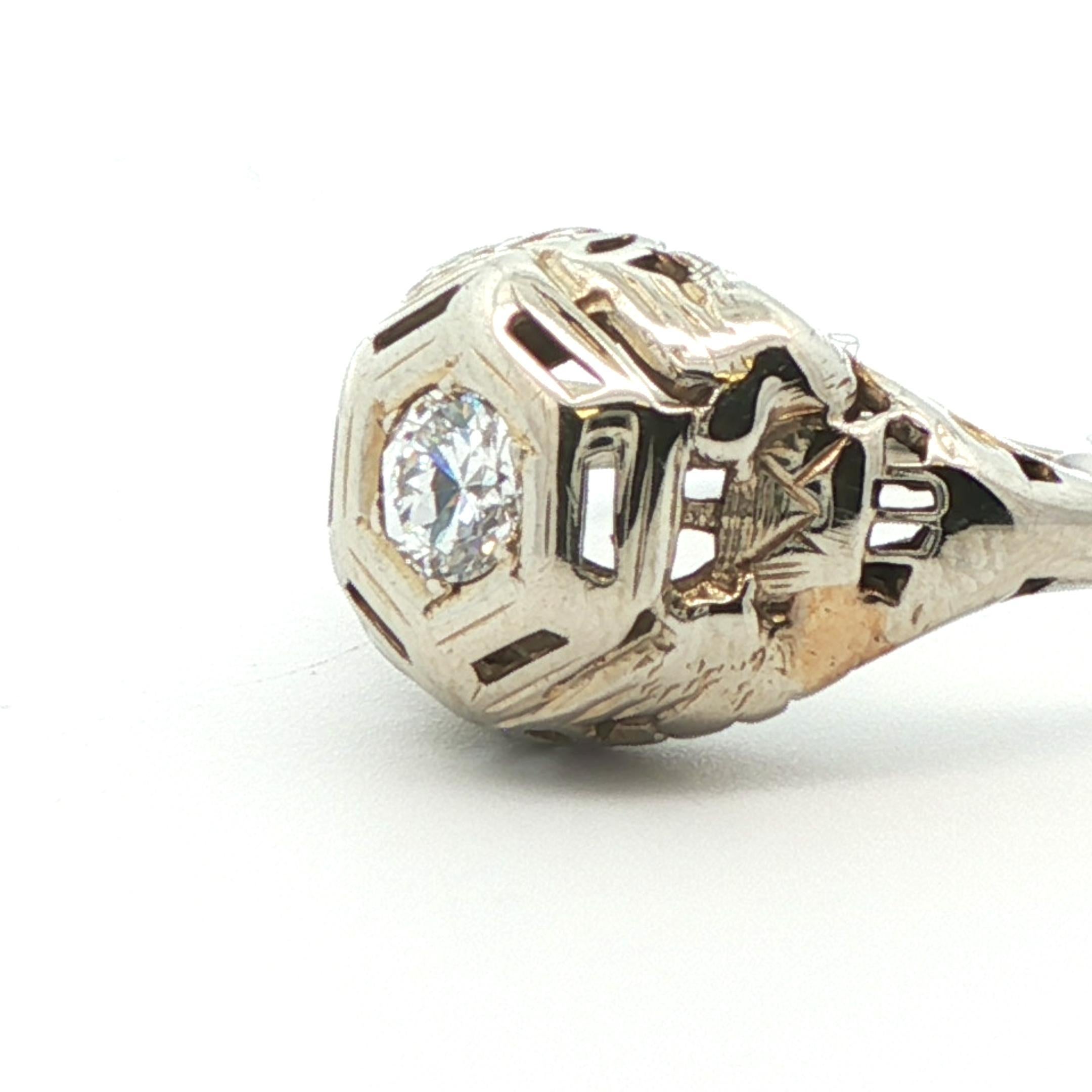18k White Gold 1925 Antique Art Deco Diamond Ring en Bueno estado para la venta en Lexington, KY