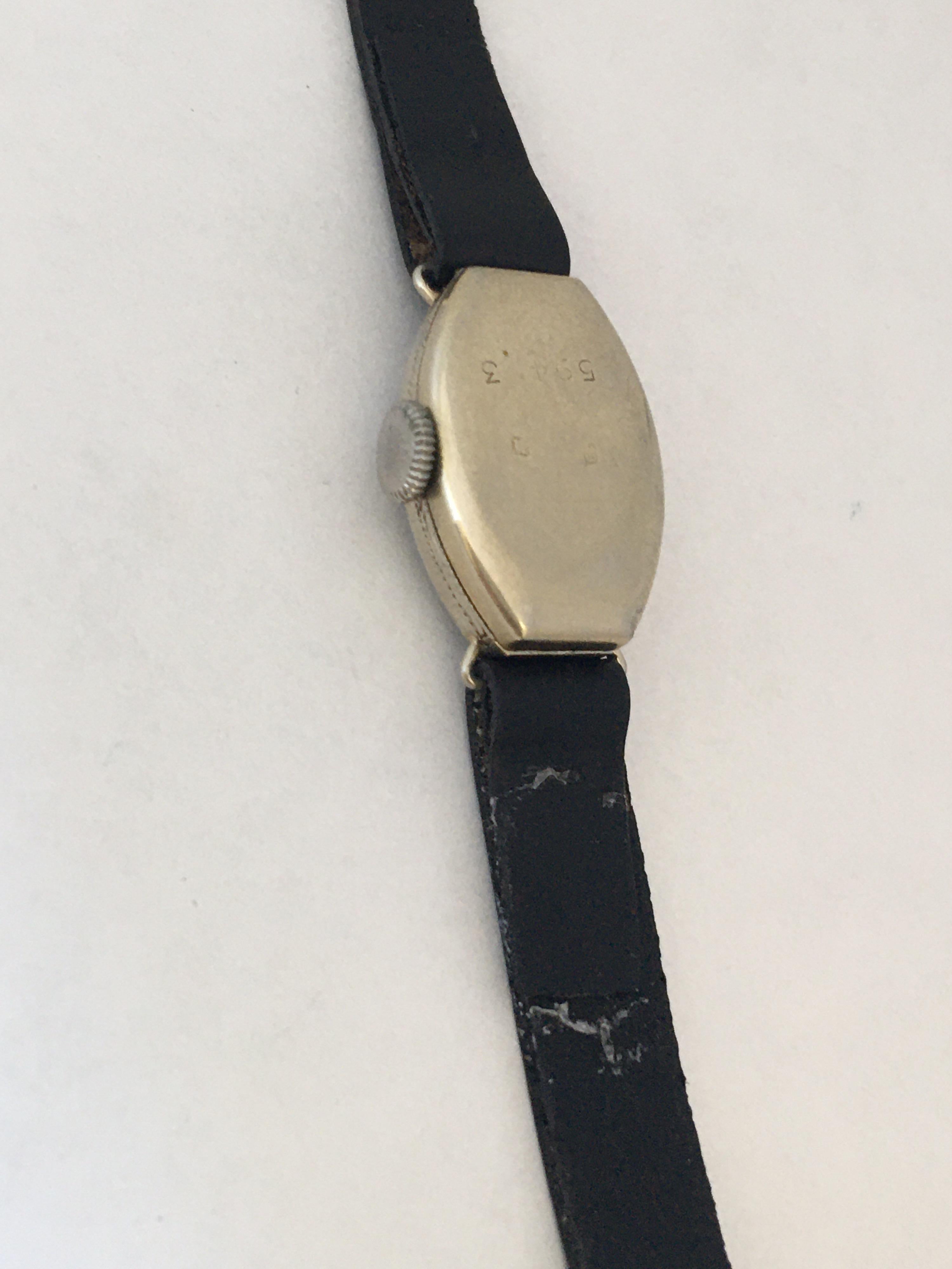 18 Karat White Gold 1930s Vintage Ladies Mechanical Watch For Sale 1