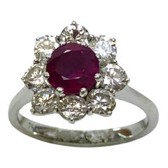 Ring aus 18-karätigem Weißgold mit einem Rubin (1 Karat) und einem Diamanten (1 Karat), Italien, um die 1980er Jahre