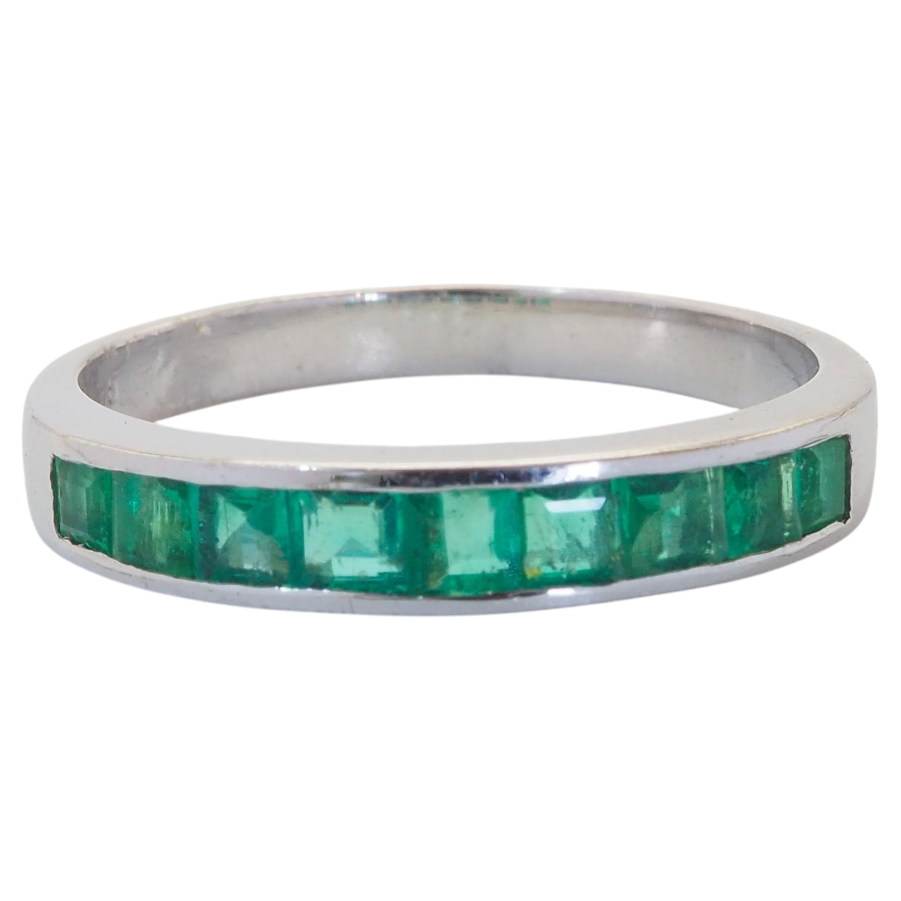 18K White Gold 1ct Squared Vivid Emerald Fine Vintage Band Ring