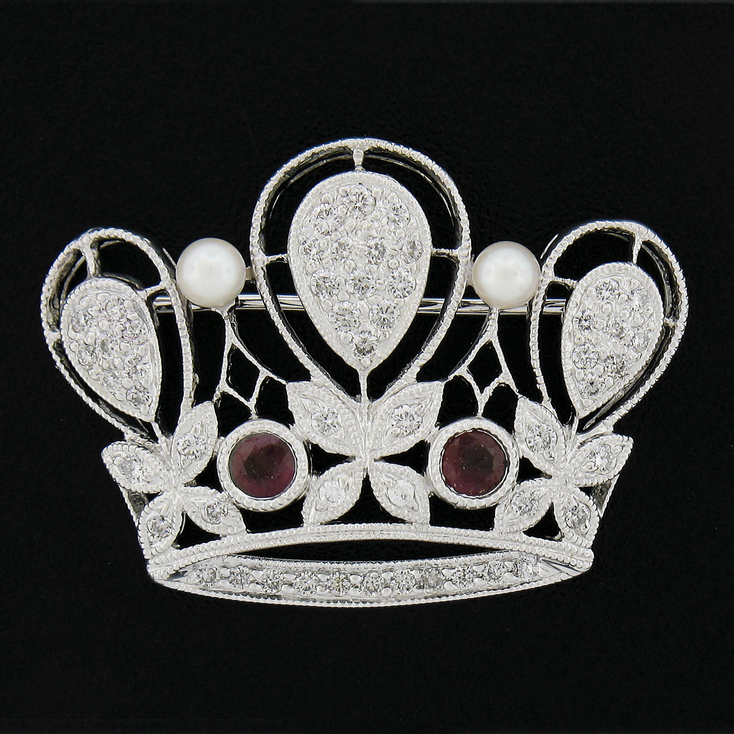 --Pierre(s) :...
(2) Rubis véritable naturel - taille ronde - serti - couleur rouge foncé - 0,40ctw (approx.)
(2) Perles de culture véritables - forme ronde - set de tiges - couleur blanche  - 3.1mm  chacun (environ)
(52) Véritables diamants de