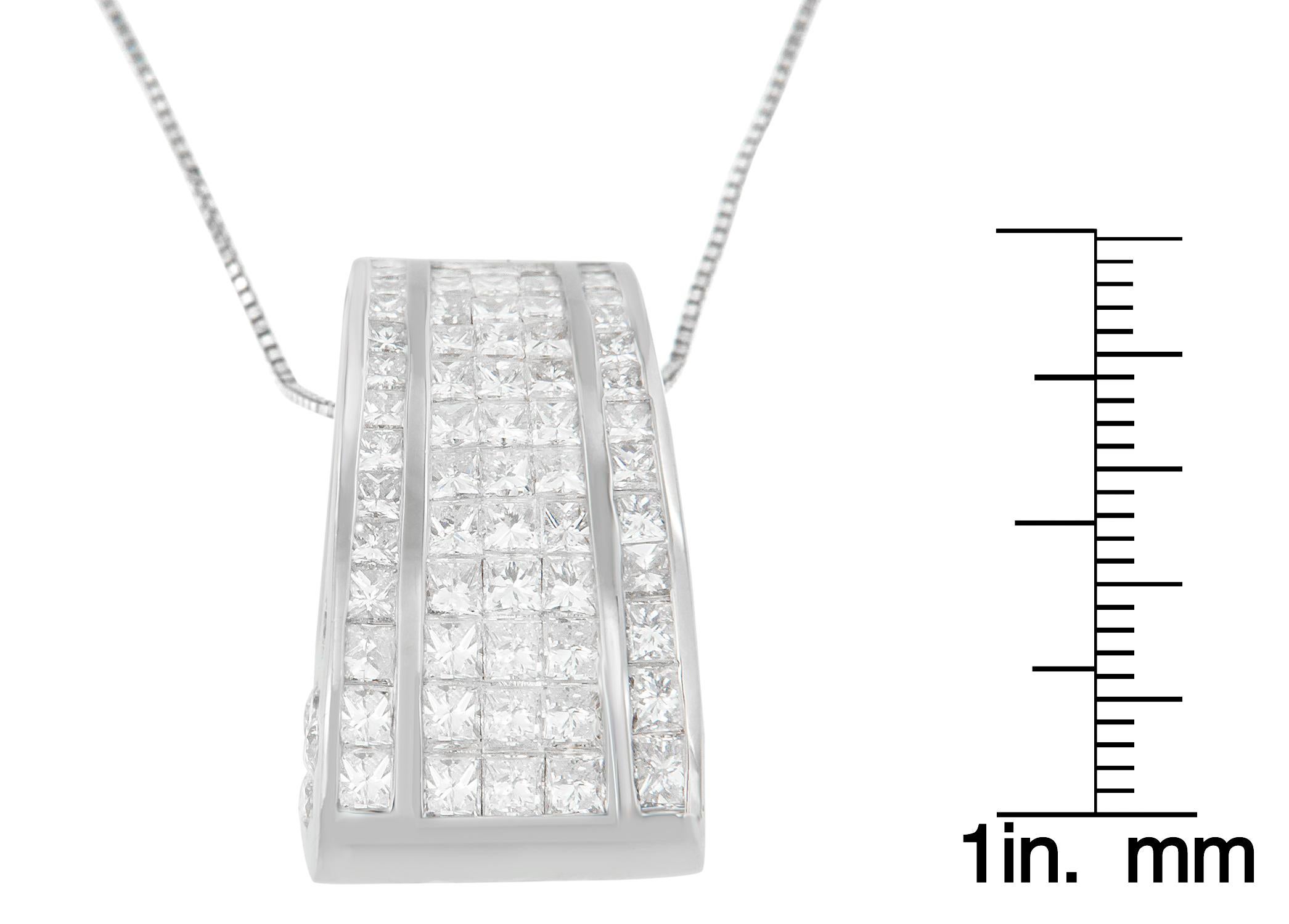 18k White Gold 2 4/5 Cttw Princess and Round Cut Banded Diamond Pendant Necklace In New Condition For Sale In New York, NY