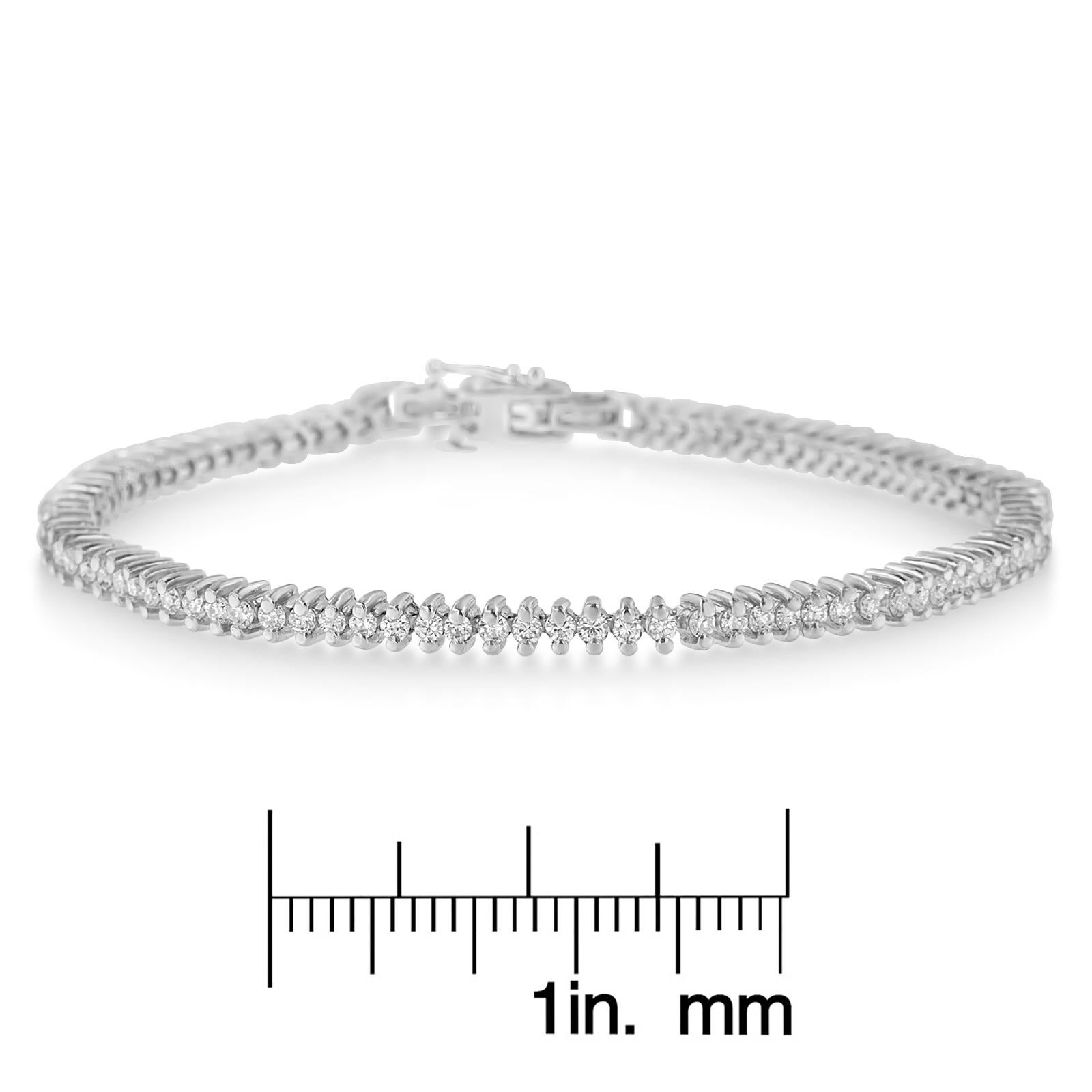 Contemporary 18K White Gold 2.0 Carat Diamond 2-Prong Tennis Bracelet